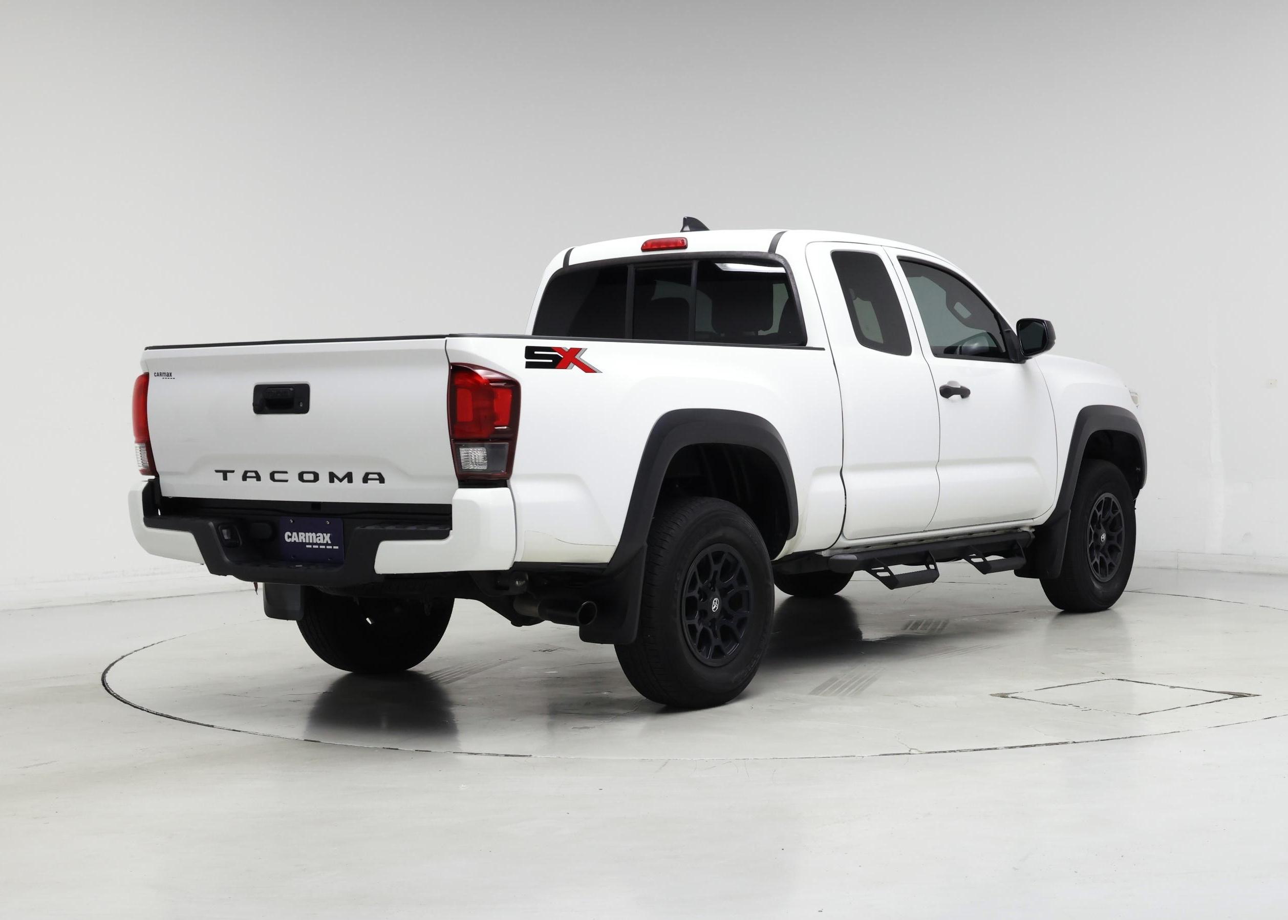 Thumbnail: 2022 Toyota Tacoma - 8