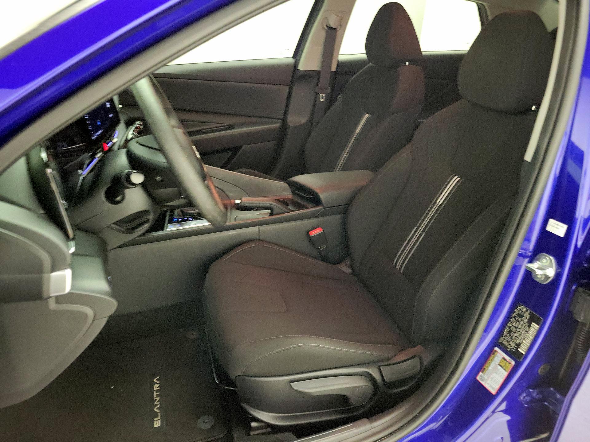 Thumbnail: 2024 Hyundai Elantra - 11
