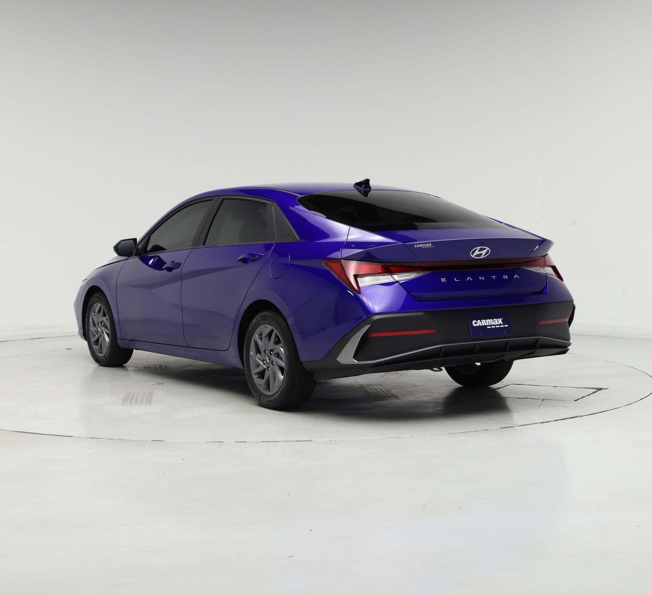 Thumbnail: 2024 Hyundai Elantra - 2