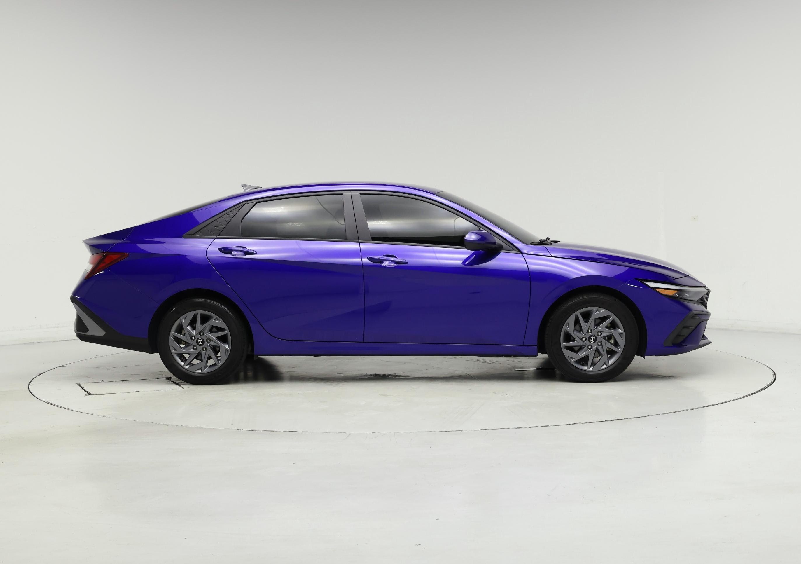 Thumbnail: 2024 Hyundai Elantra - 7