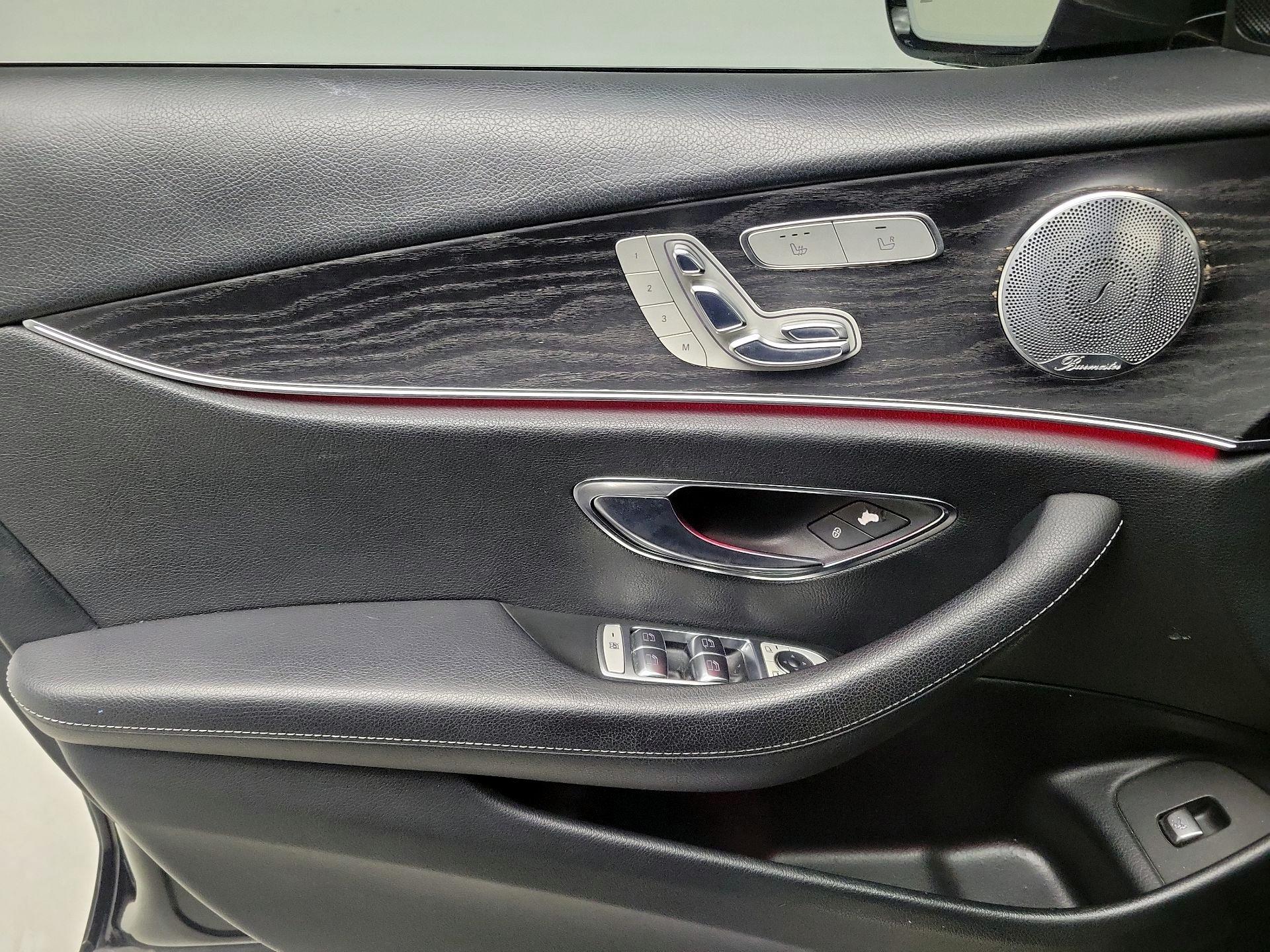 Thumbnail: 2017 Mercedes-Benz E-Class - 12