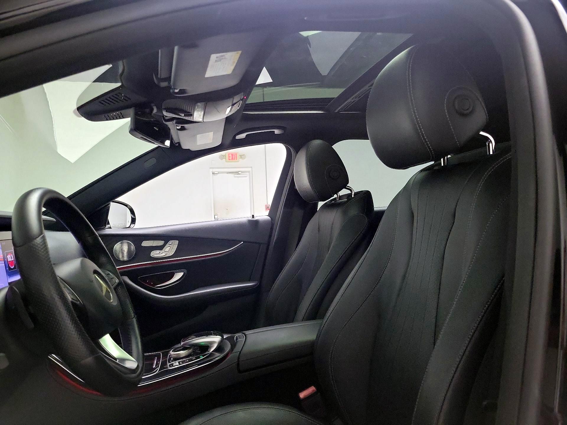 Thumbnail: 2017 Mercedes-Benz E-Class - 20