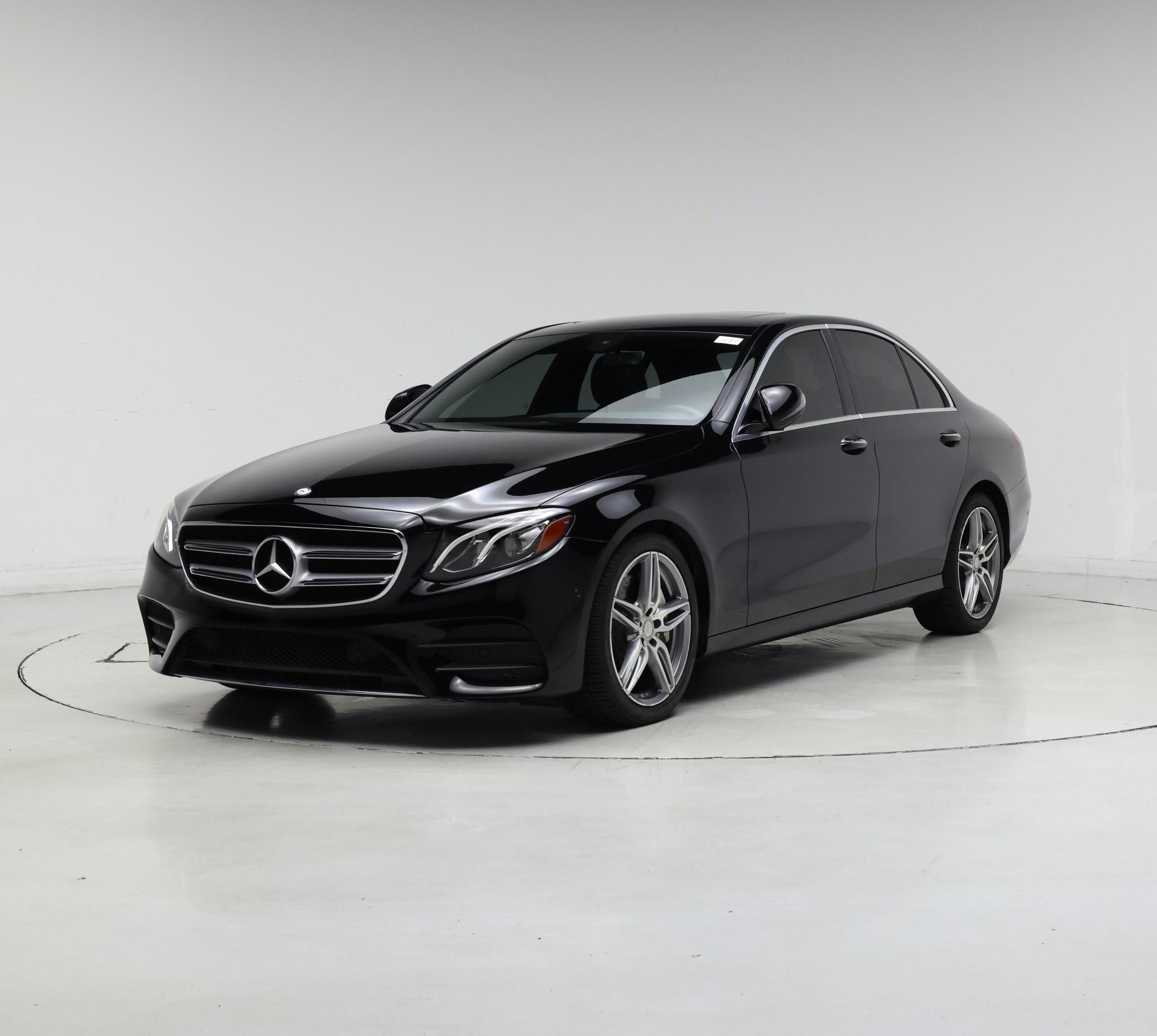 Thumbnail: 2017 Mercedes-Benz E-Class - 4