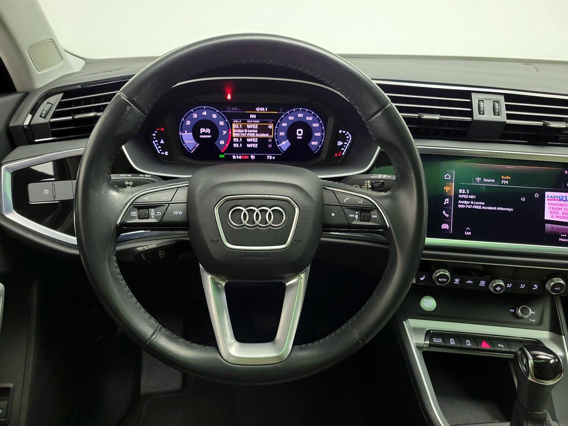 Thumbnail: 2020 Audi Q3 - 10