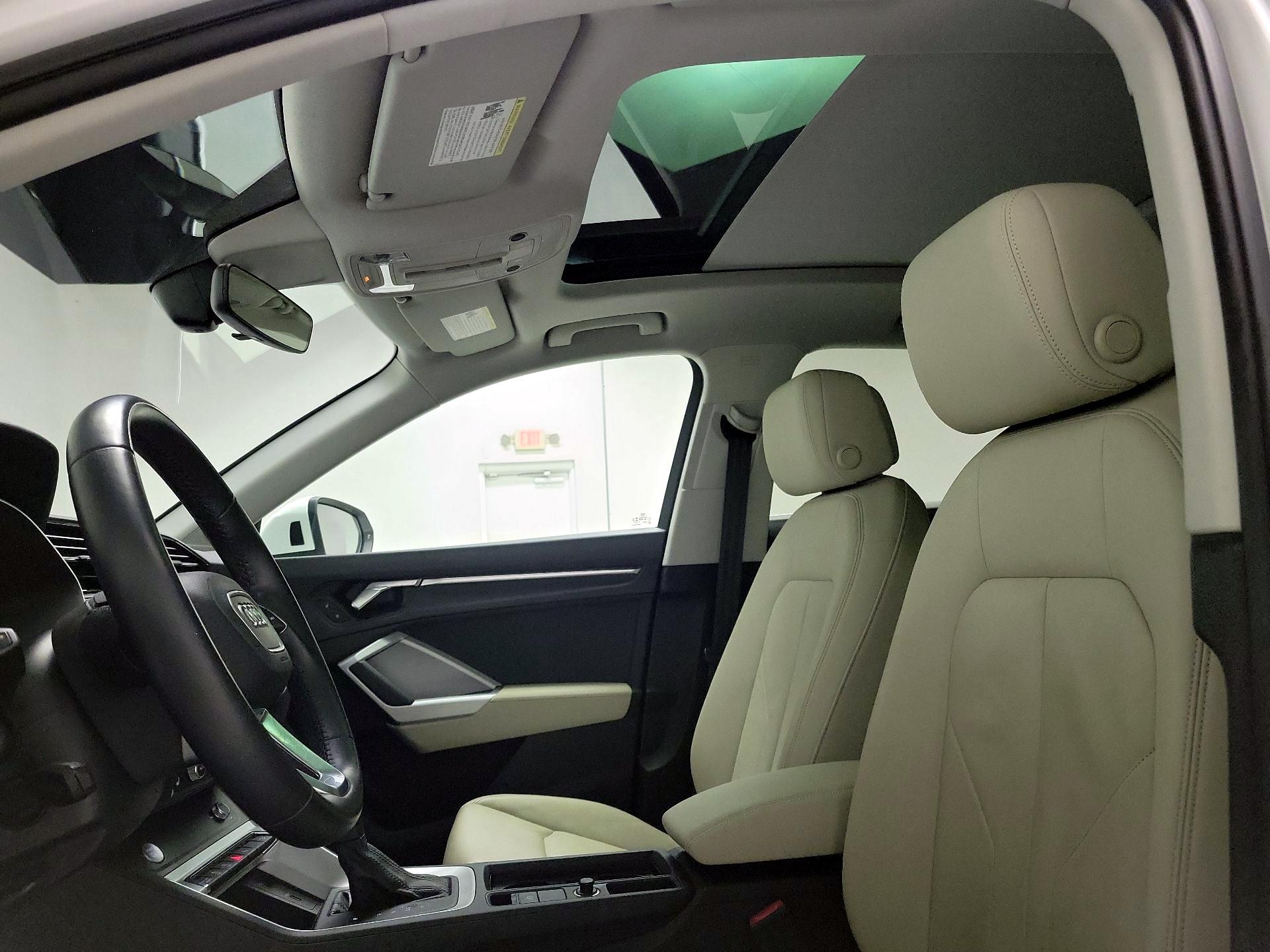 Thumbnail: 2020 Audi Q3 - 19