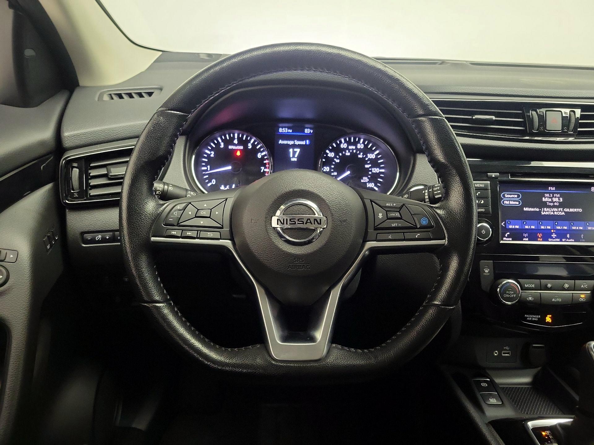 Thumbnail: 2022 Nissan Rogue Sport - 10