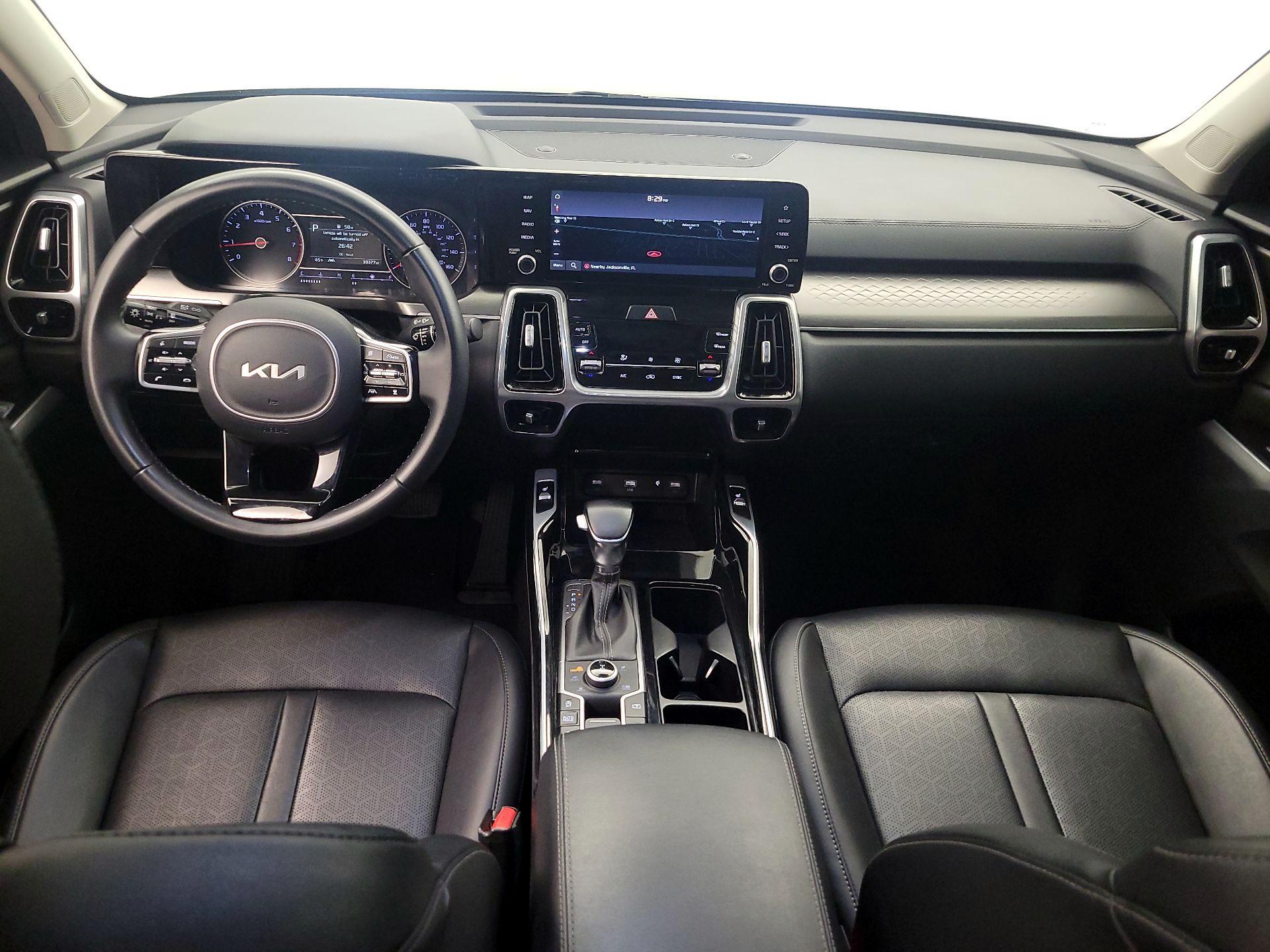 Thumbnail: 2022 Kia Sorento - 9