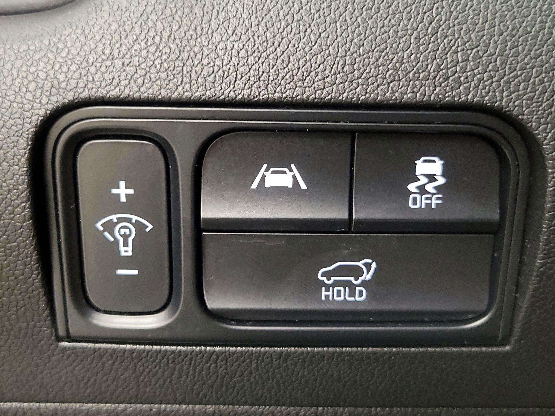 Thumbnail: 2022 Kia Sorento - 13