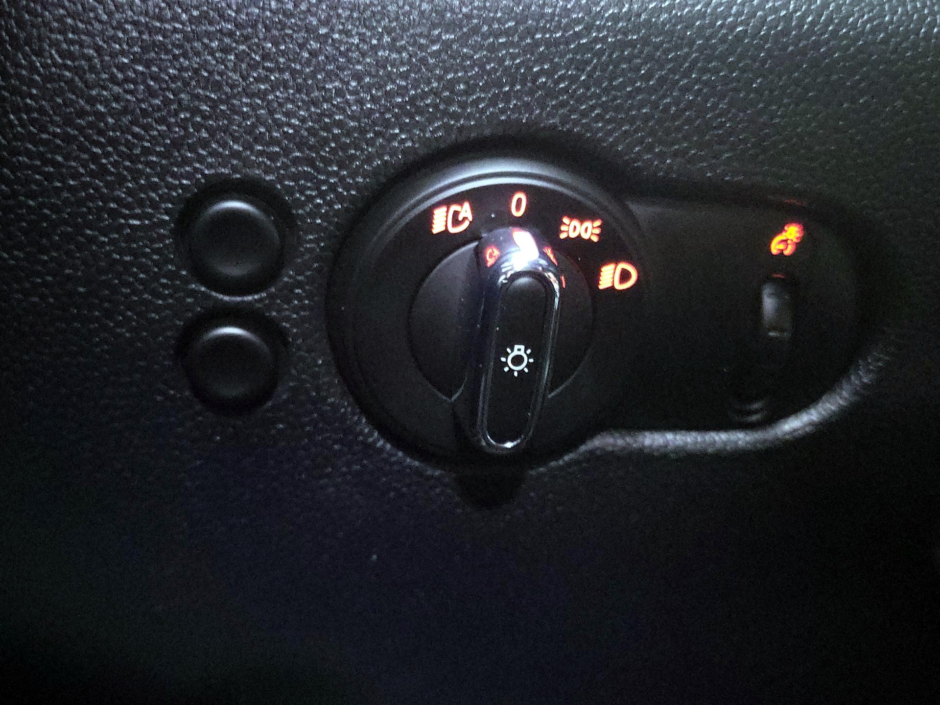 Thumbnail: 2019 MINI Cooper - 13