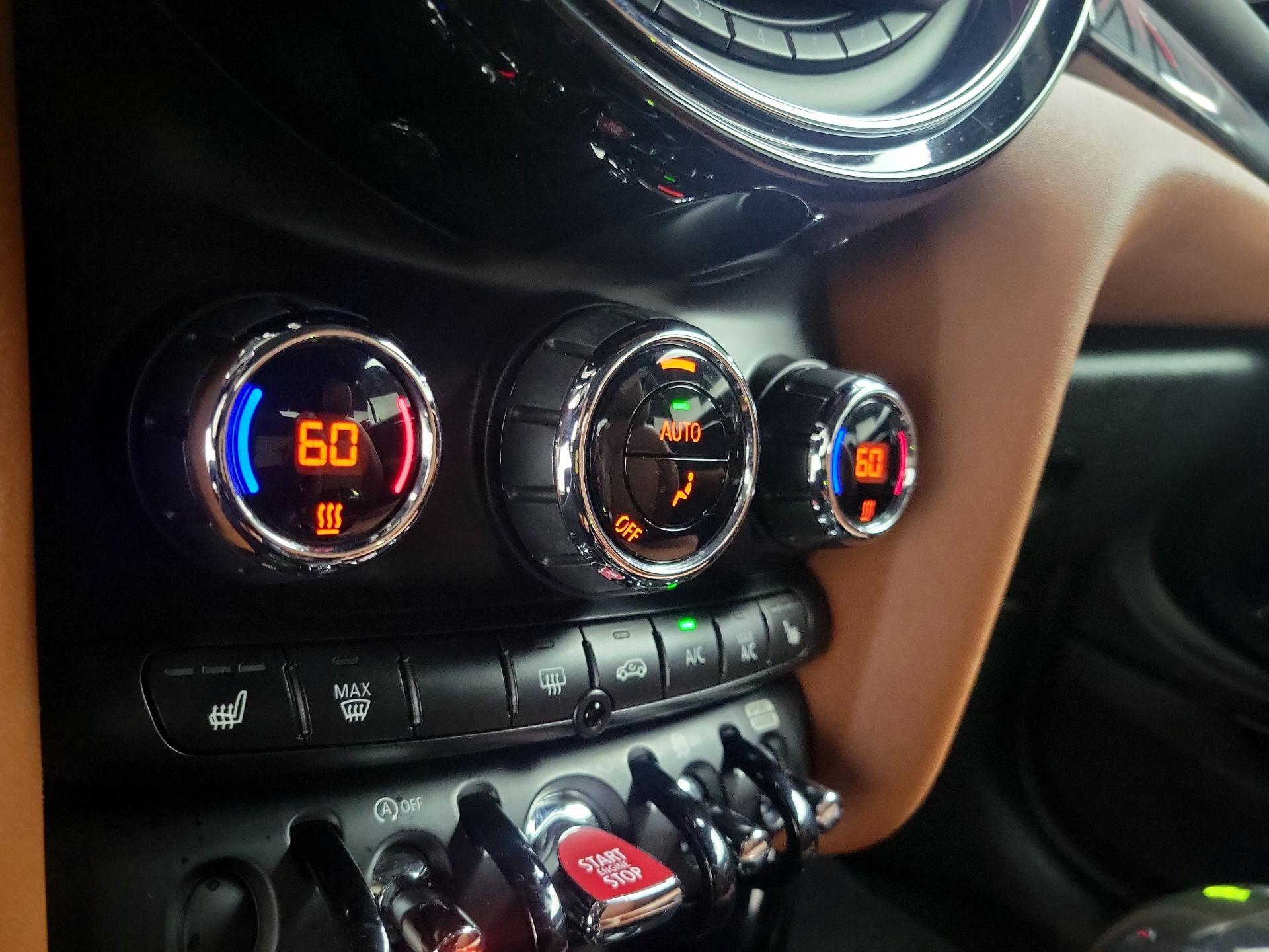 Thumbnail: 2019 MINI Cooper - 16