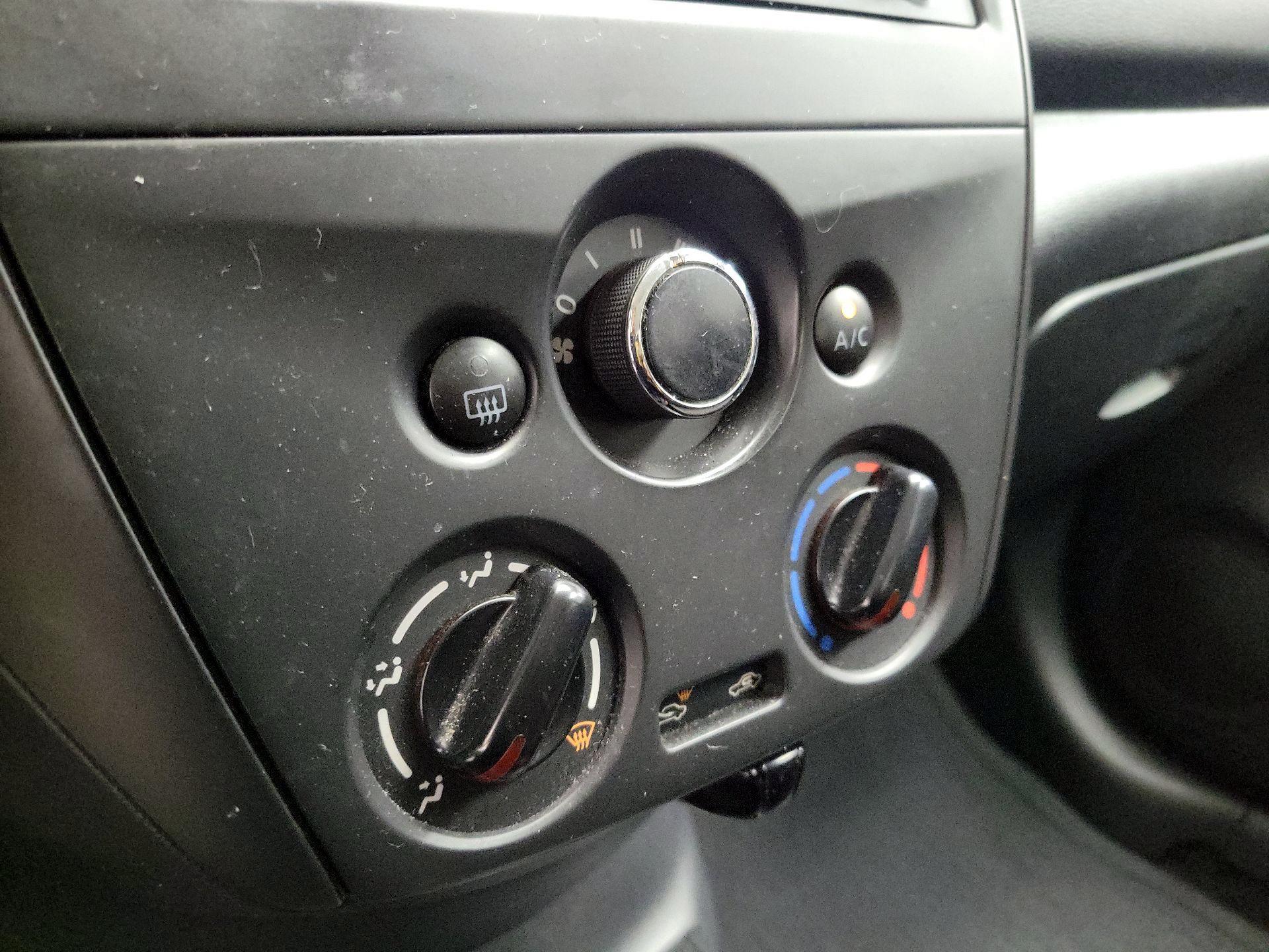 Thumbnail: 2015 Nissan Versa - 15