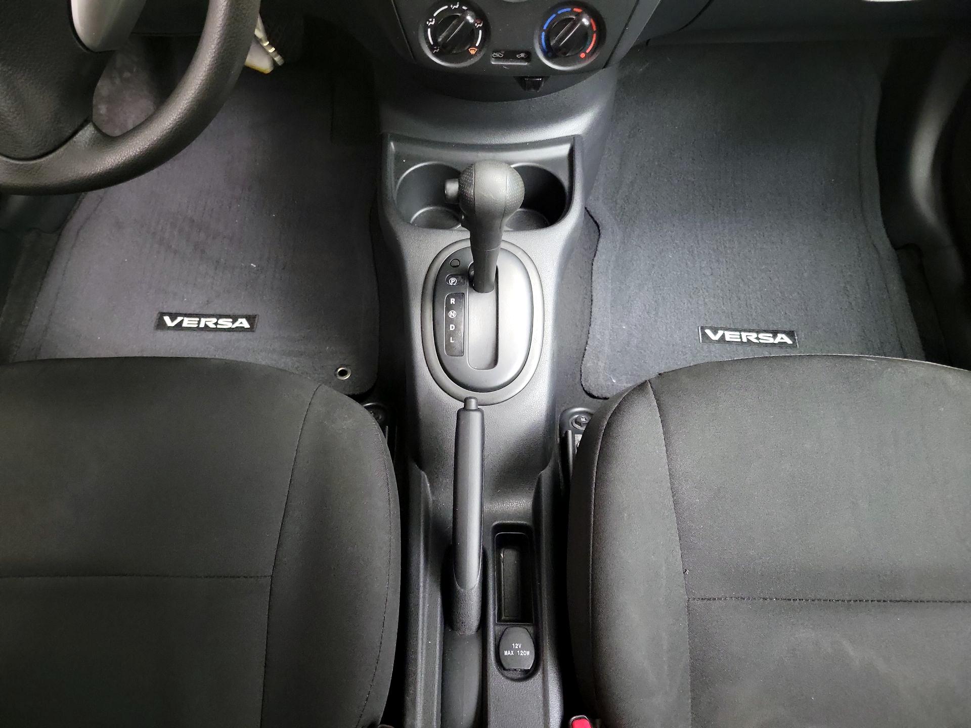 Thumbnail: 2015 Nissan Versa - 16