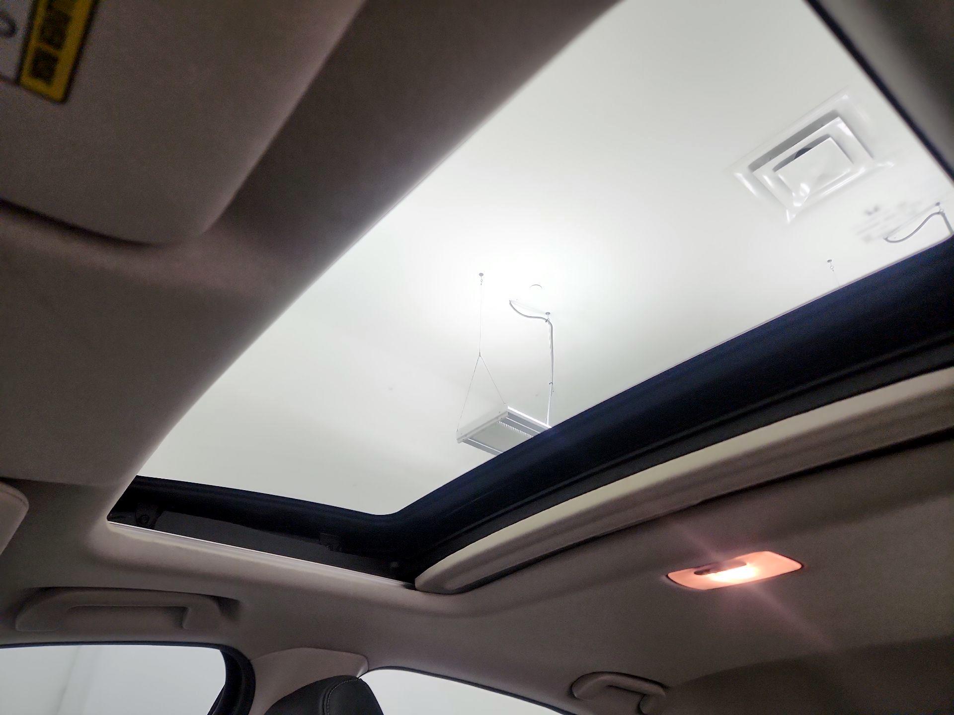 Thumbnail: 2016 Honda HR-V - 18