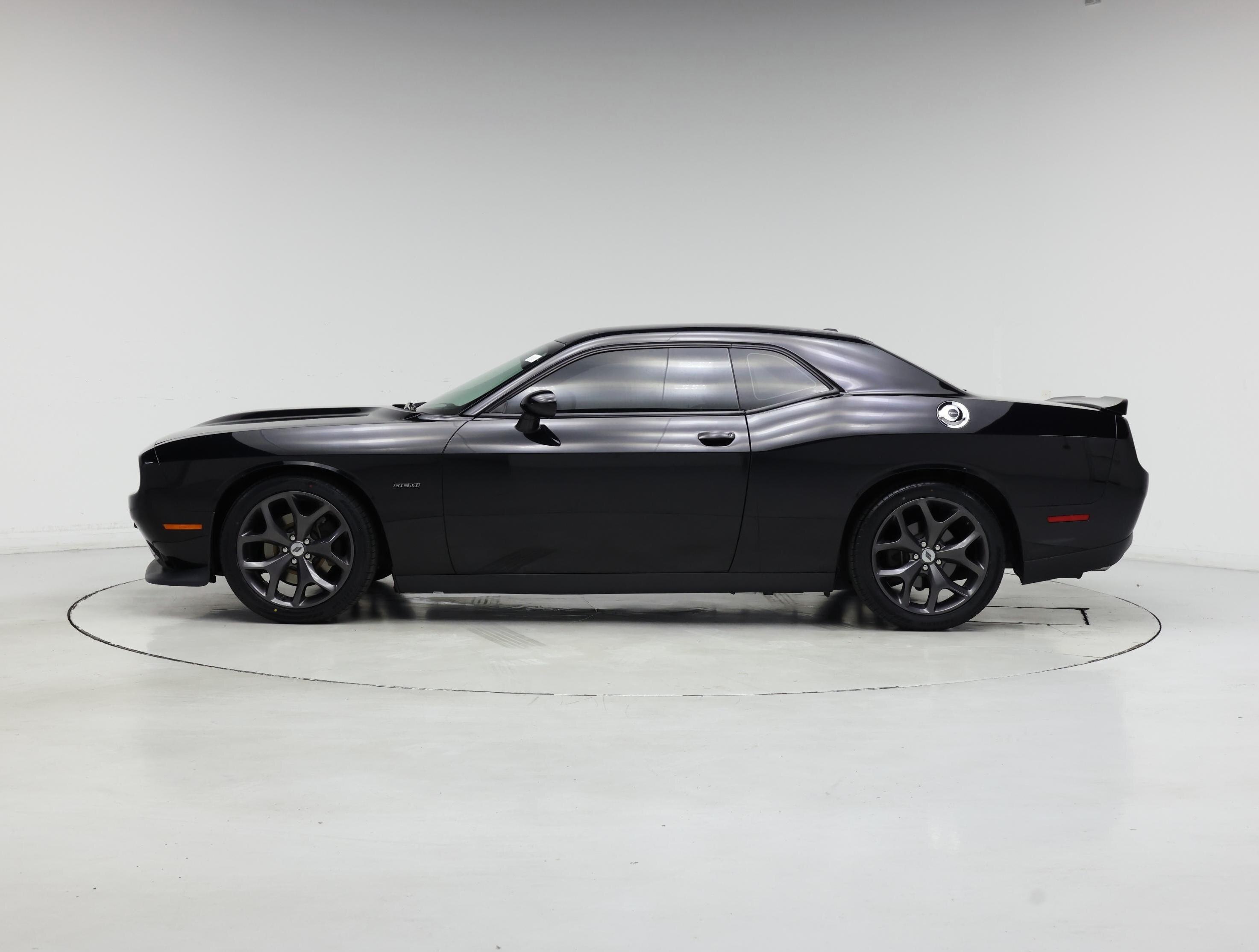 Thumbnail: 2019 Dodge Challenger - 3
