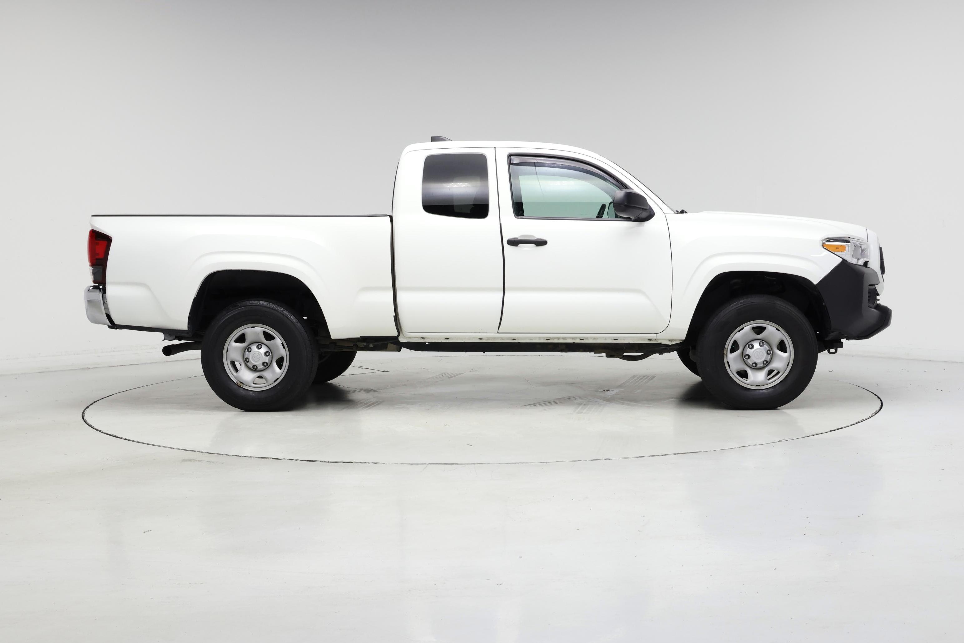 Thumbnail: 2021 Toyota Tacoma - 7