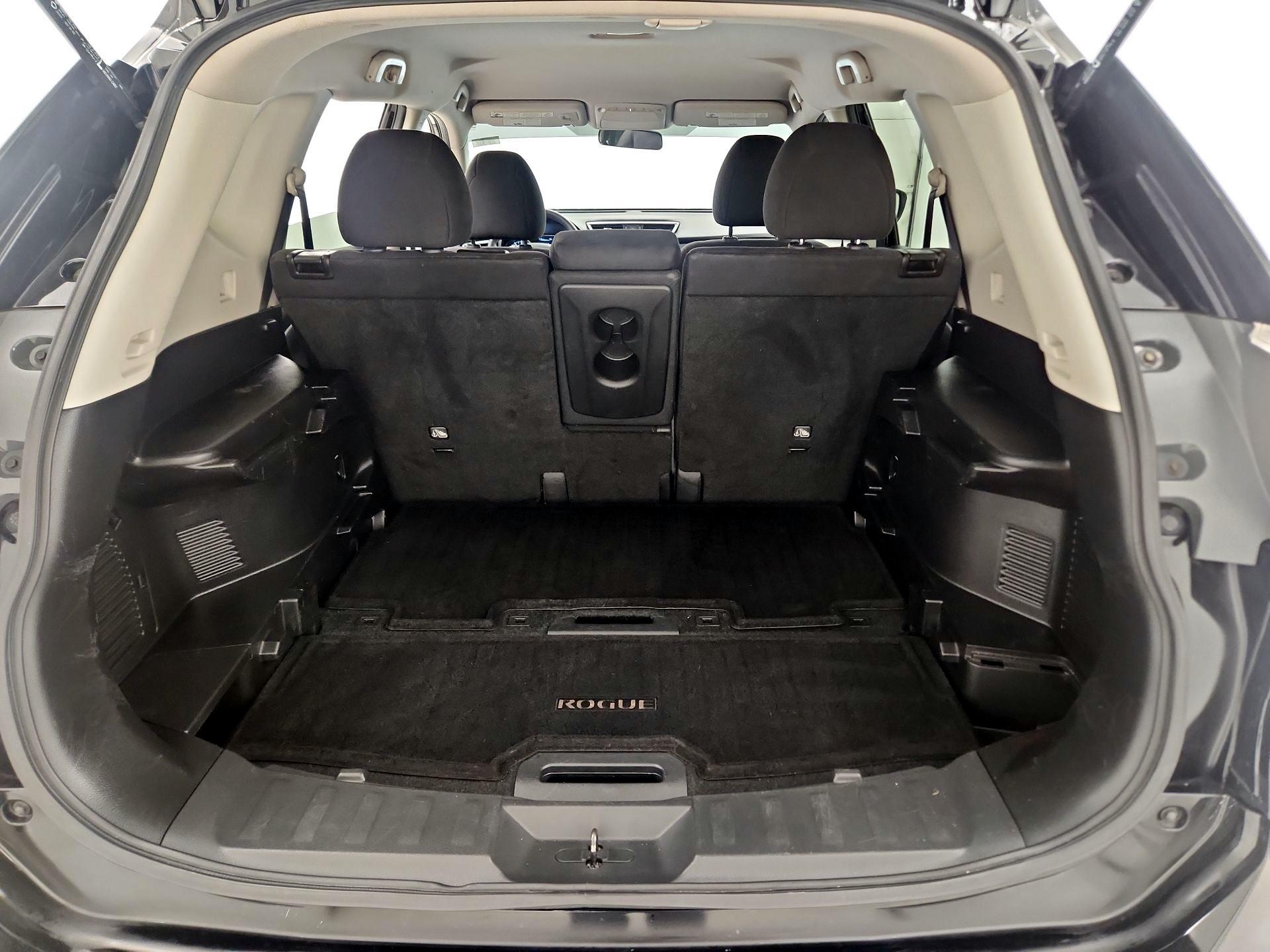 Thumbnail: 2015 Nissan Rogue - 20