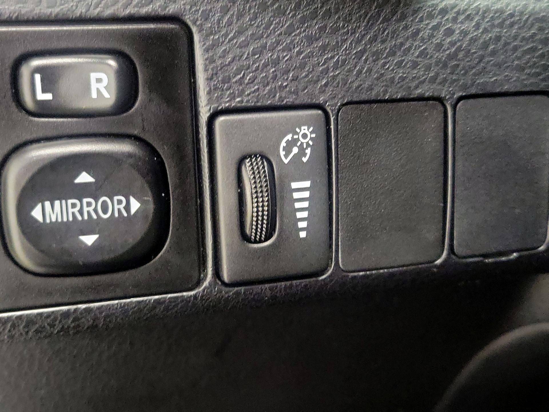 Thumbnail: 2014 Toyota Corolla - 13