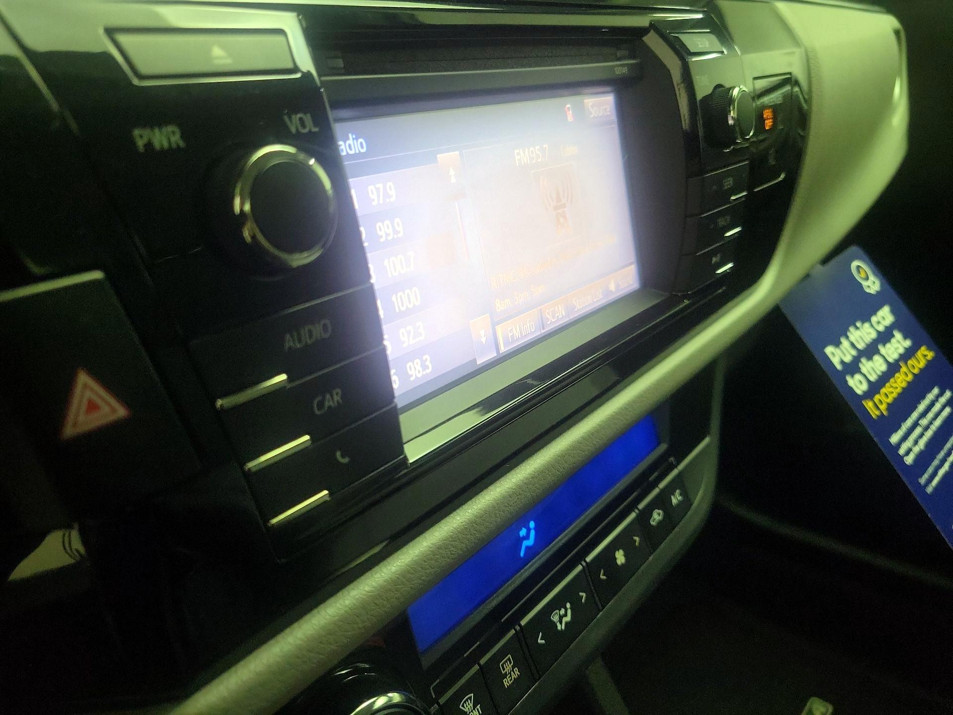 Thumbnail: 2014 Toyota Corolla - 15