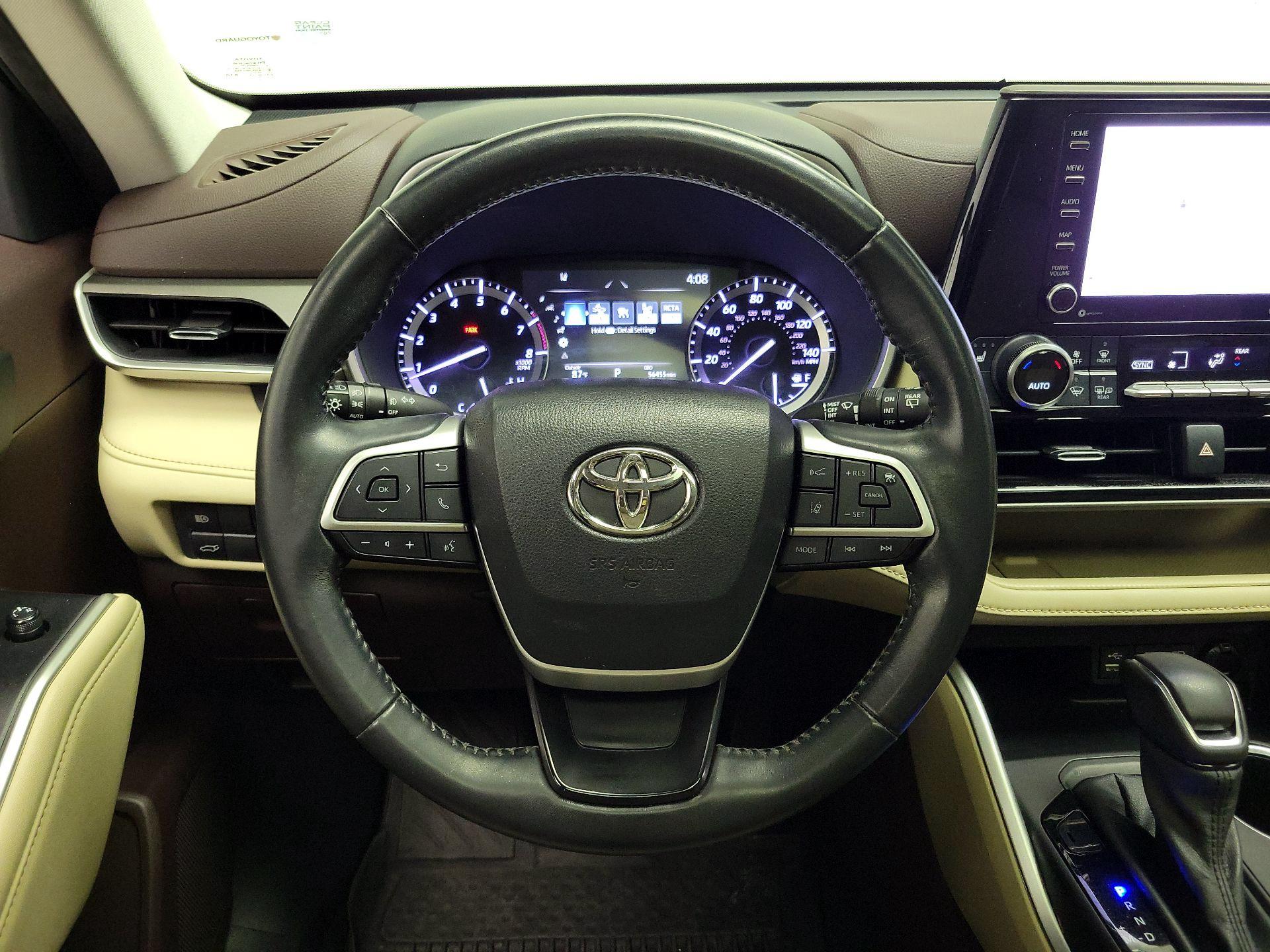 Thumbnail: 2022 Toyota Highlander - 10