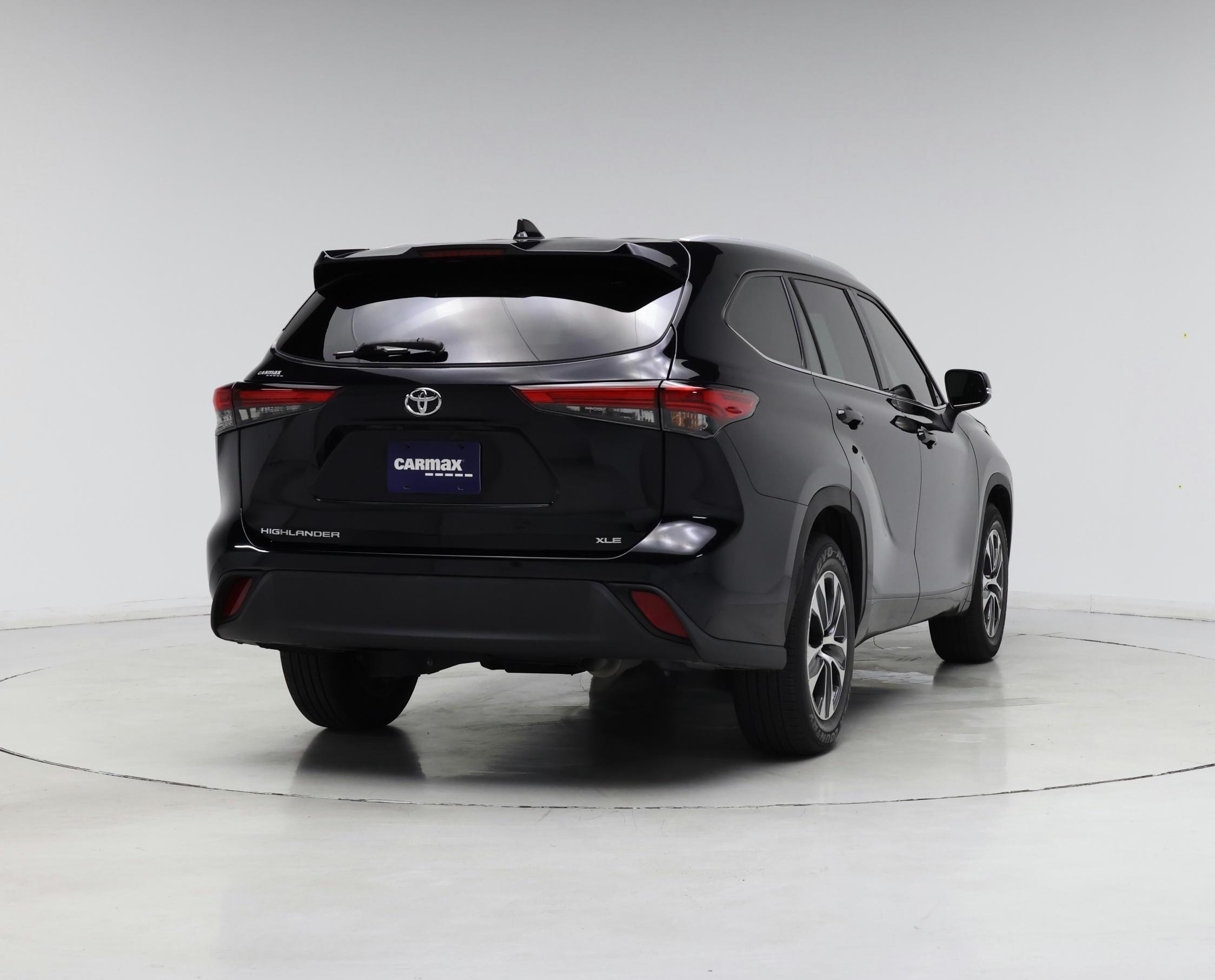 Thumbnail: 2022 Toyota Highlander - 8