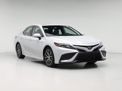 White 2024 Toyota Camry SE