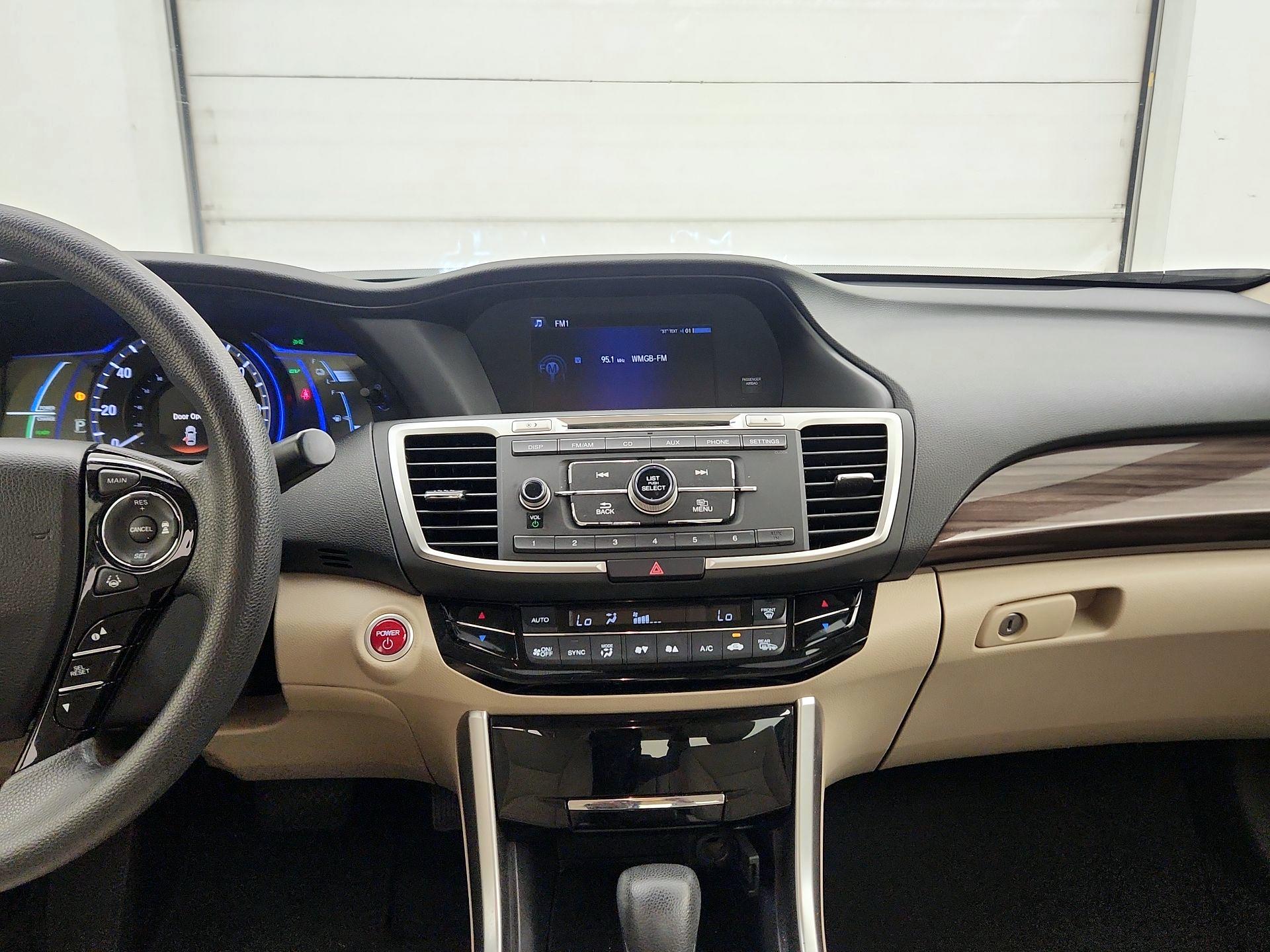 Thumbnail: 2017 Honda Accord - 9