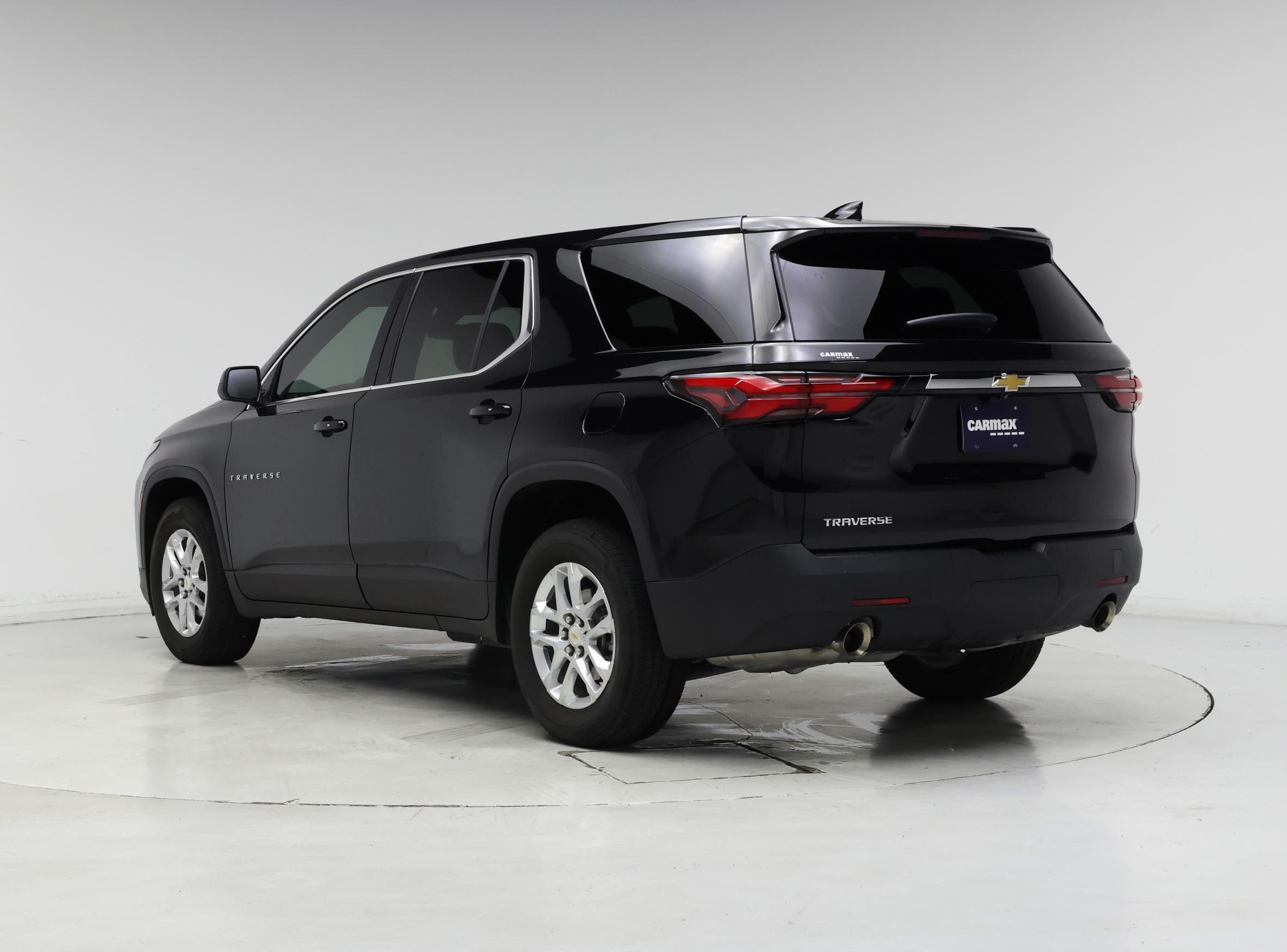 Thumbnail: 2023 Chevrolet Traverse - 2