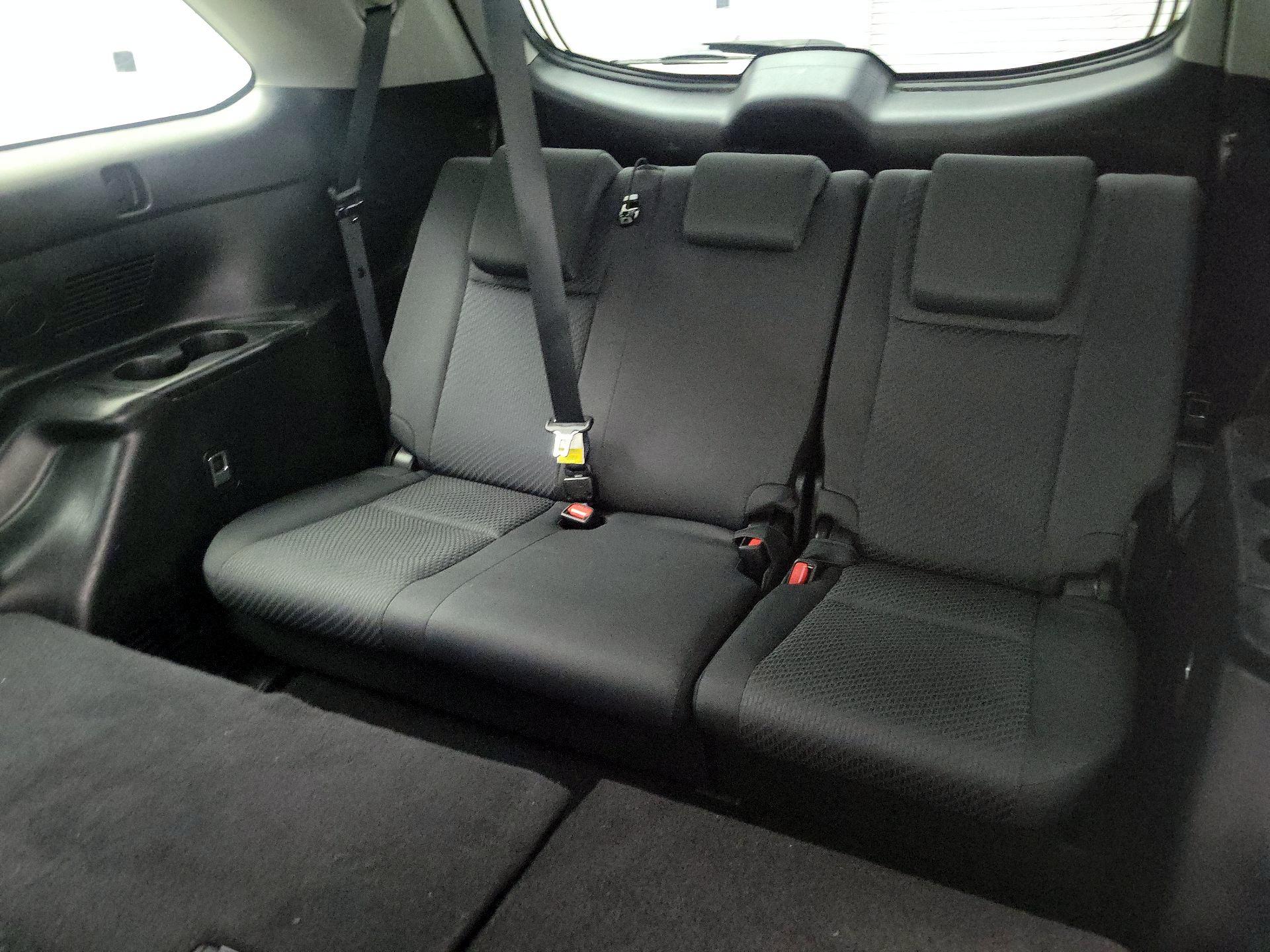 Thumbnail: 2019 Toyota Highlander - 20