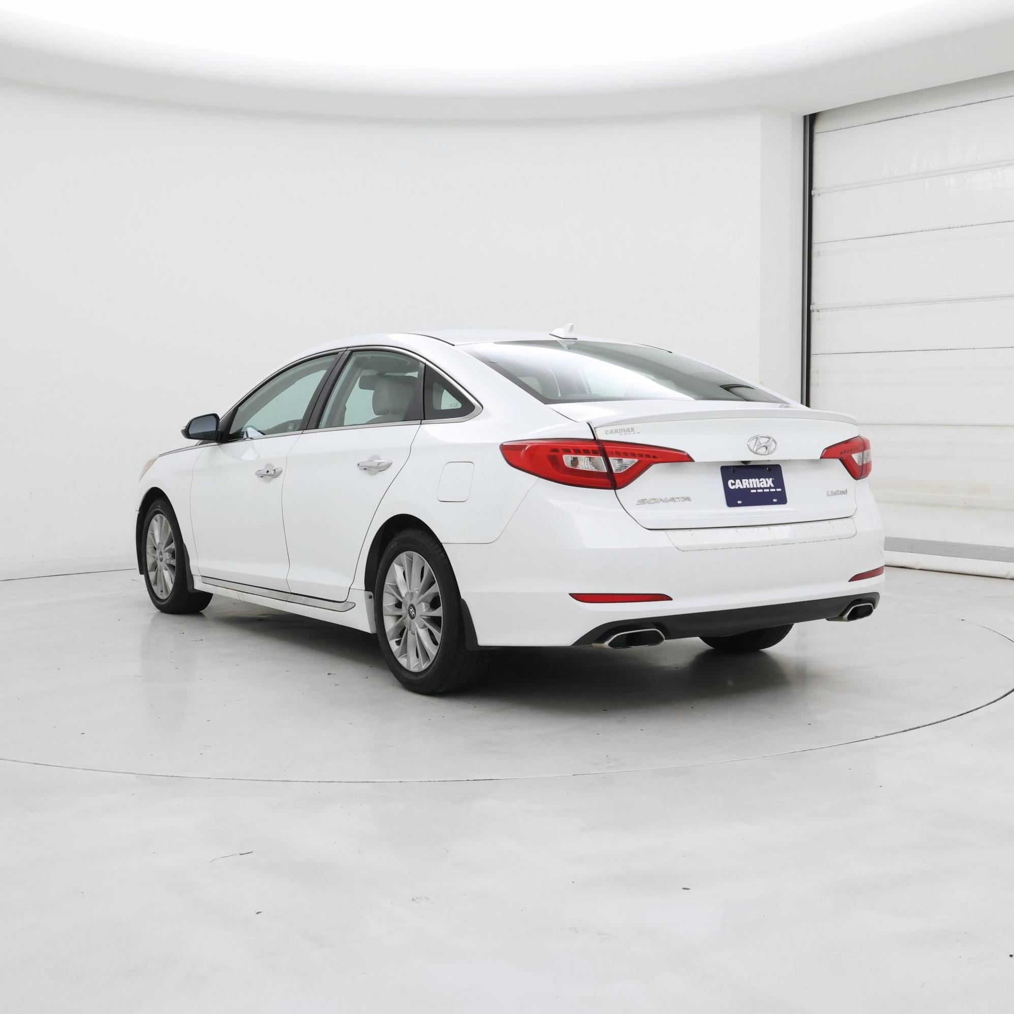 Thumbnail: 2015 Hyundai Sonata - 2