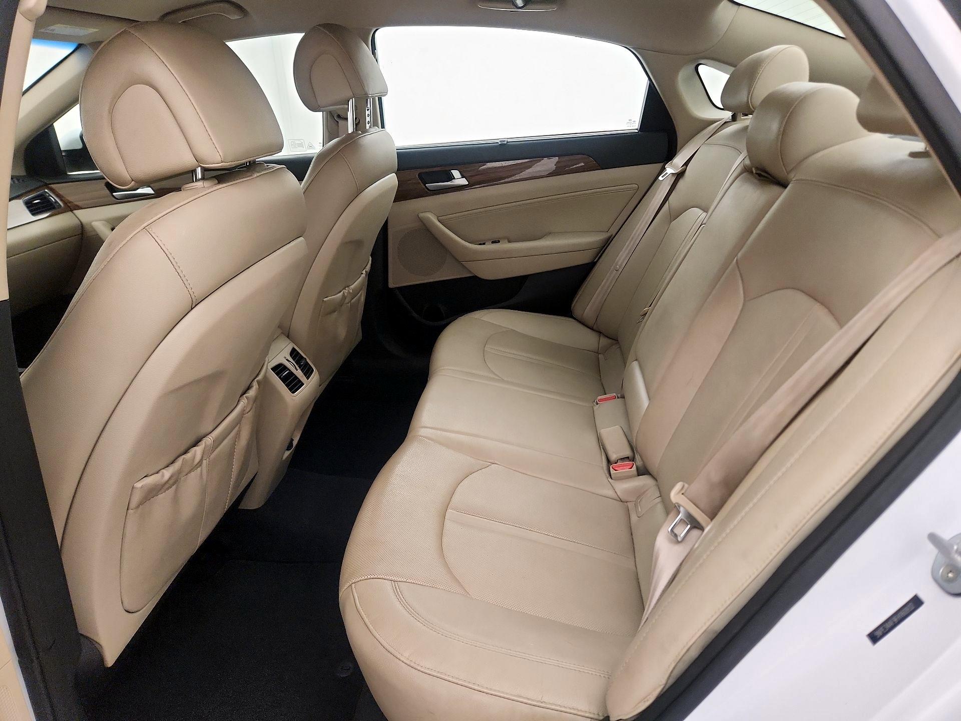 Thumbnail: 2015 Hyundai Sonata - 19