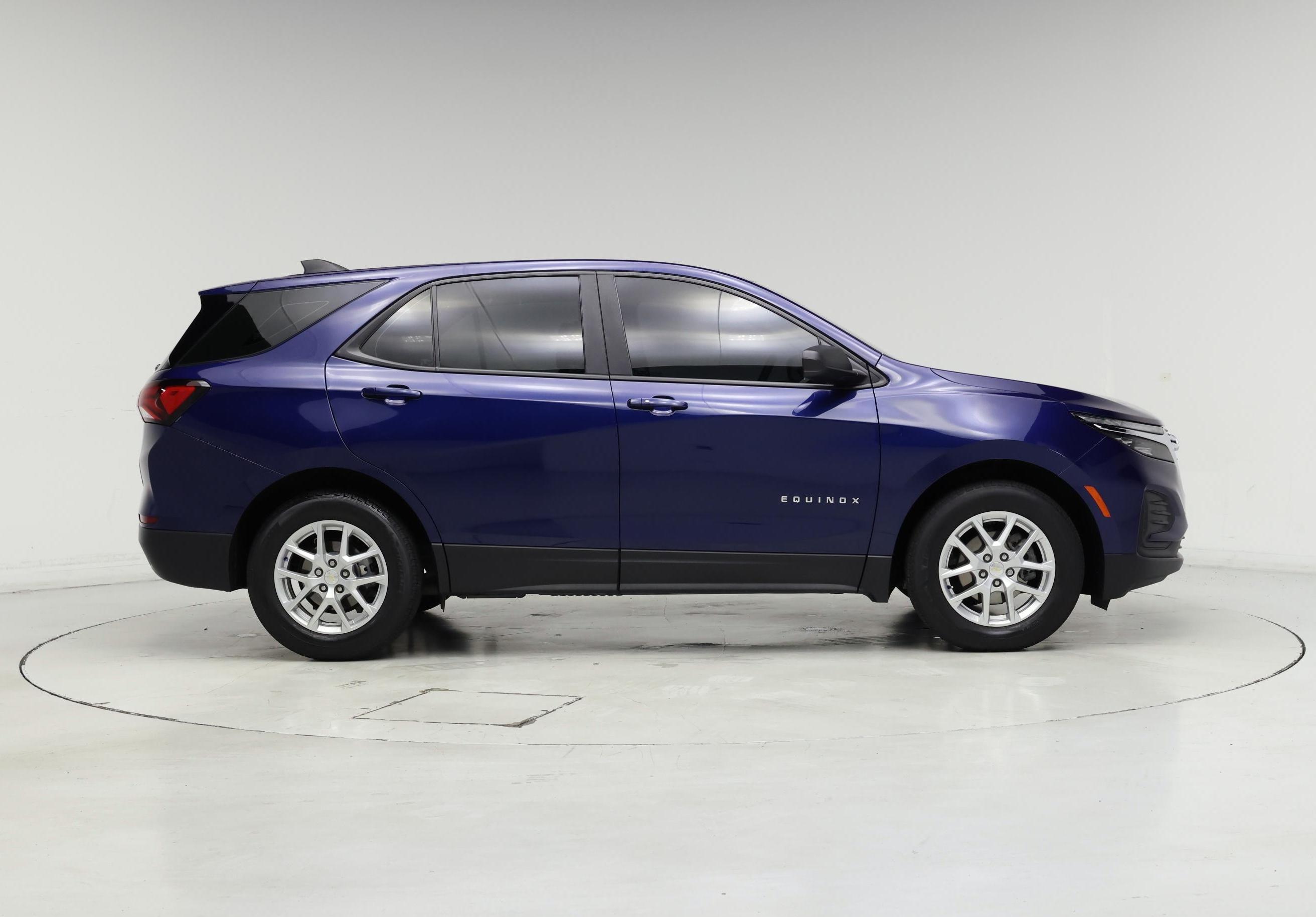Thumbnail: 2023 Chevrolet Equinox - 7