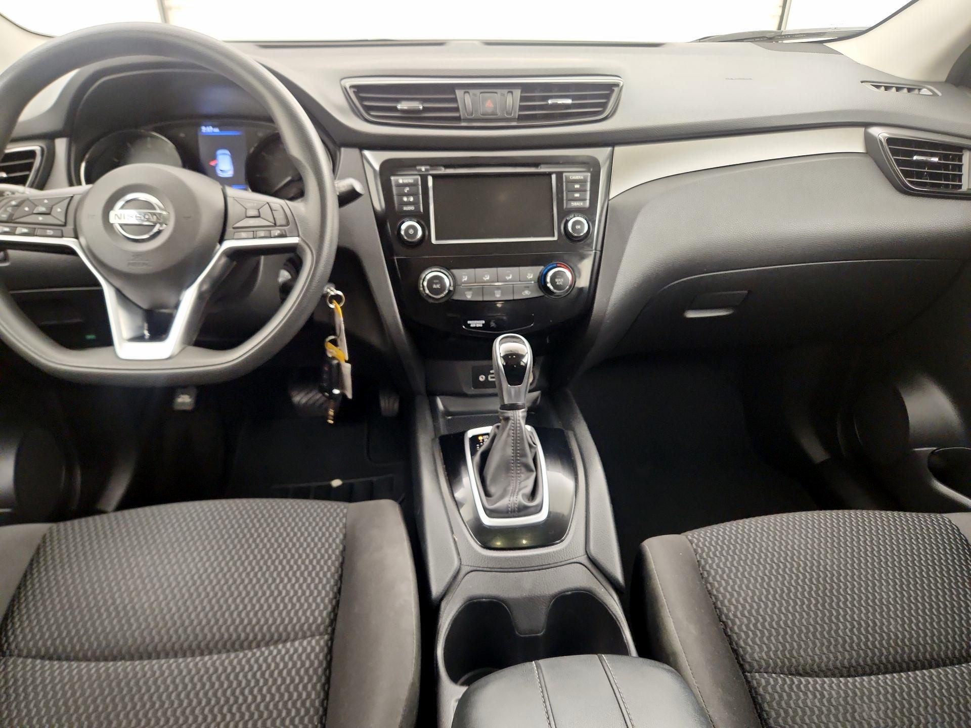 Thumbnail: 2019 Nissan Rogue Sport - 9