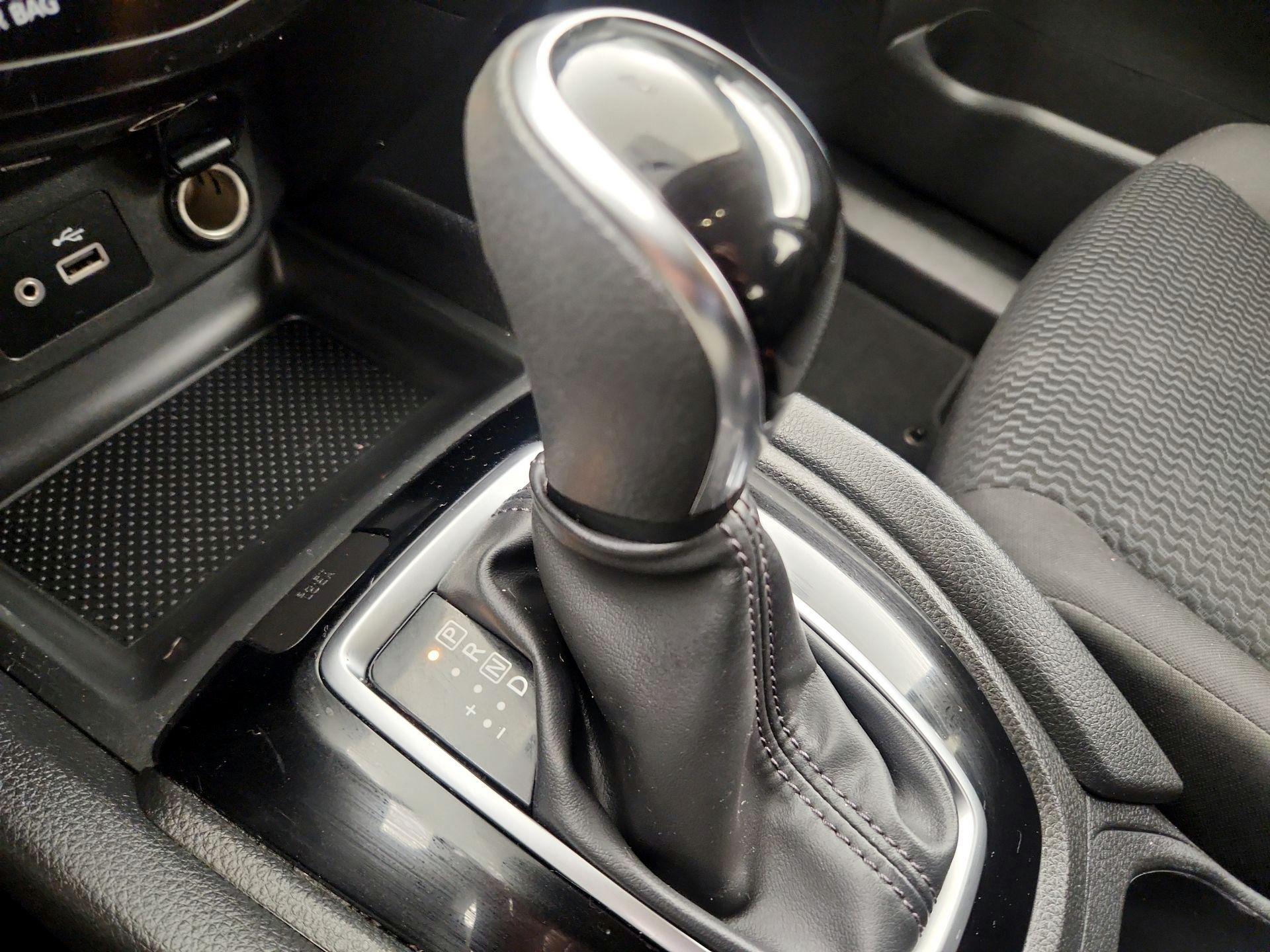 Thumbnail: 2019 Nissan Rogue Sport - 17