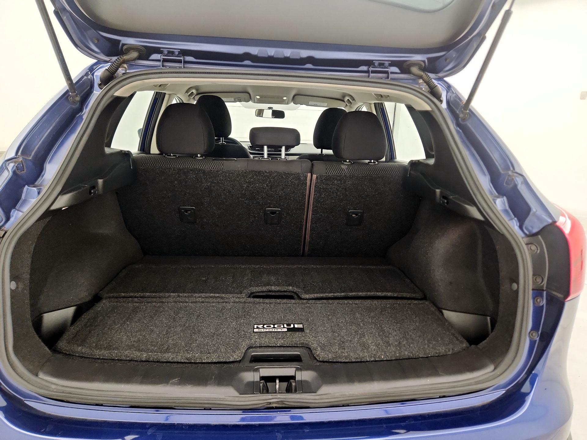 Thumbnail: 2019 Nissan Rogue Sport - 20