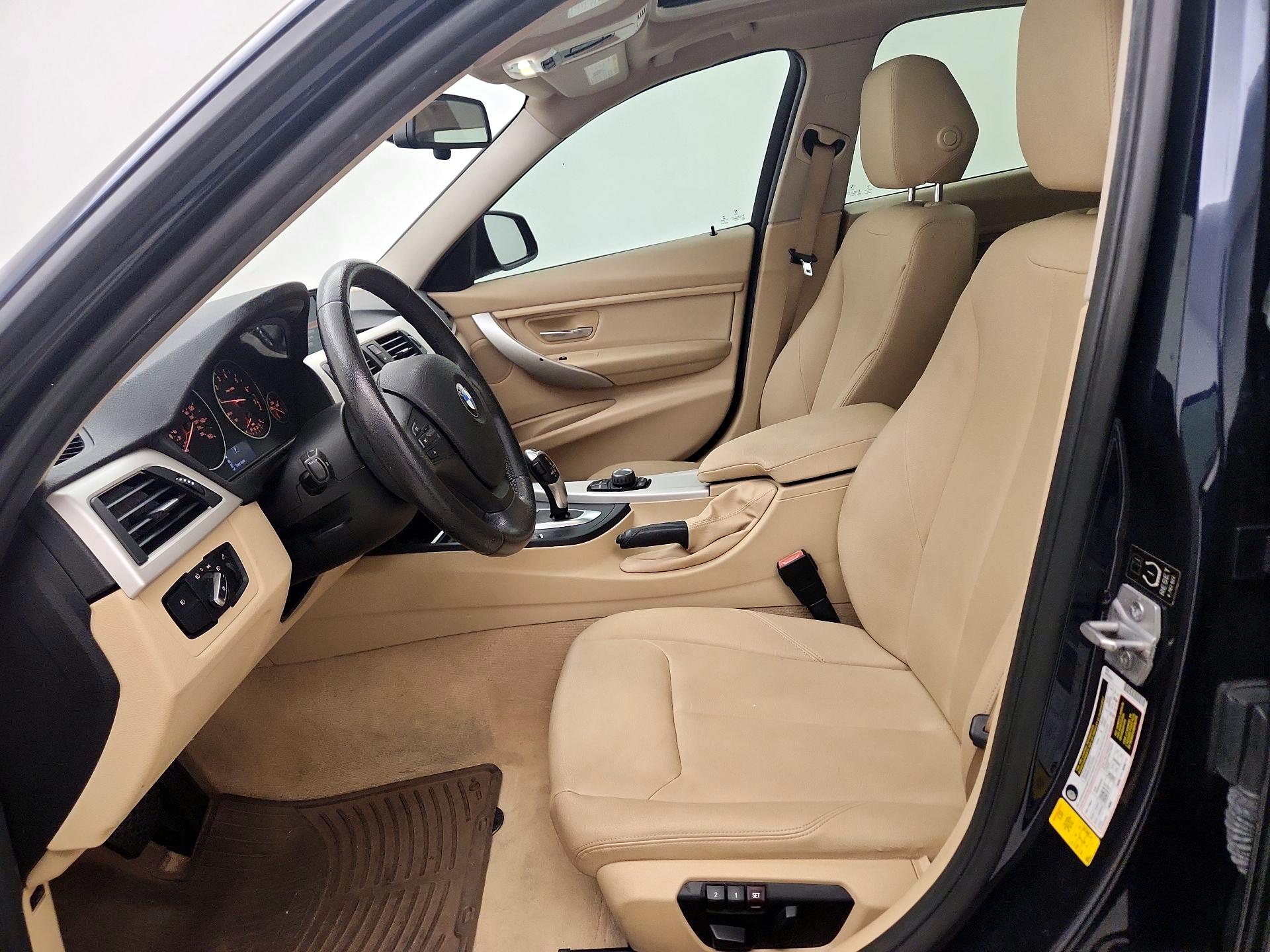 Thumbnail: 2015 BMW 3 Series - 11