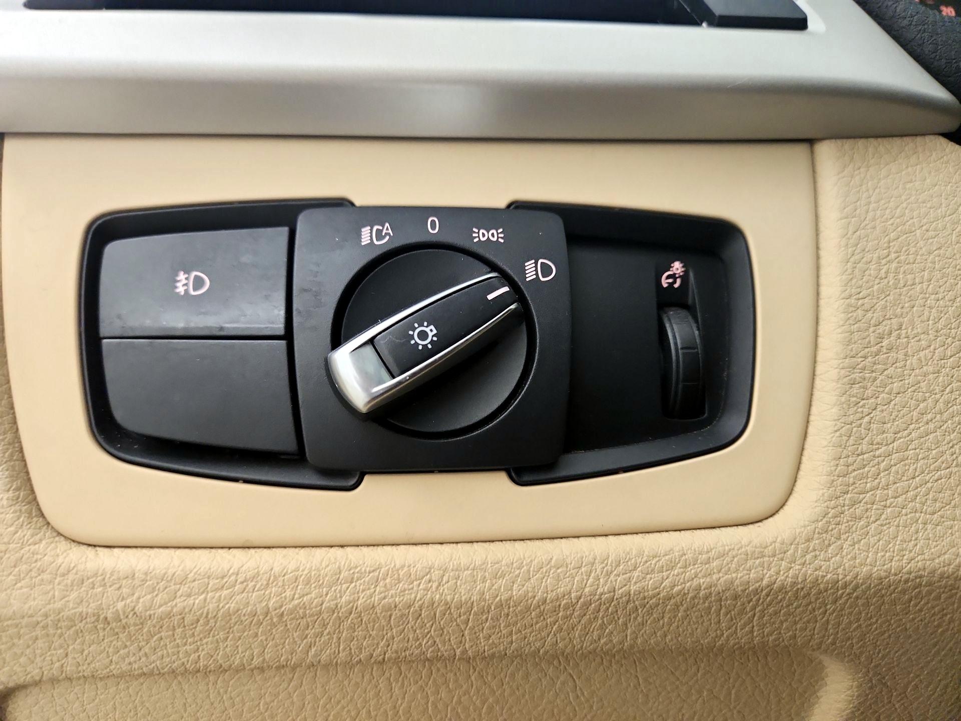 Thumbnail: 2015 BMW 3 Series - 13