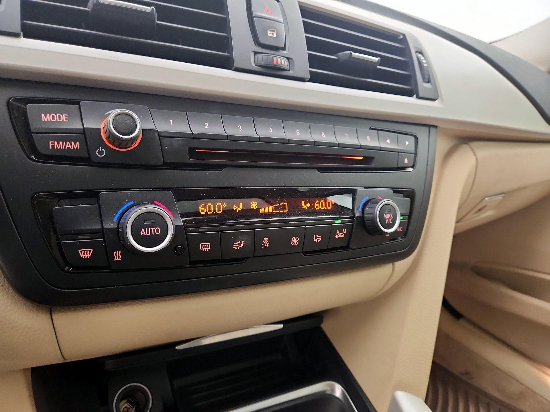 Thumbnail: 2015 BMW 3 Series - 15