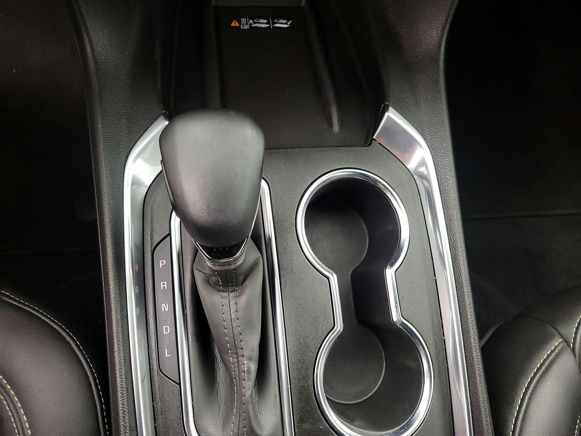 Thumbnail: 2023 Chevrolet Traverse - 17