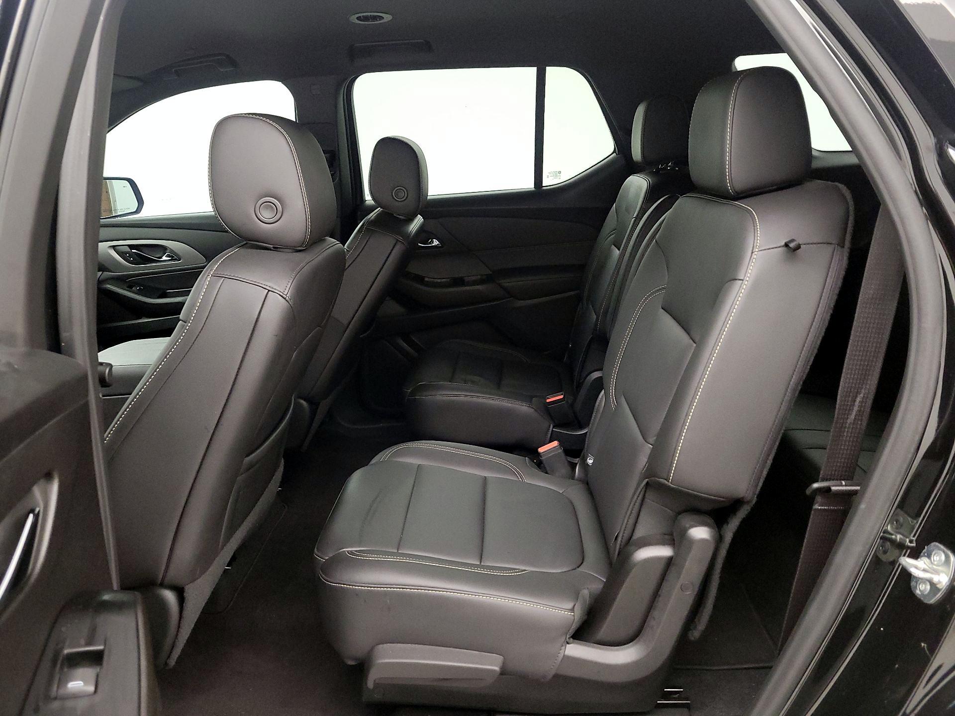 Thumbnail: 2023 Chevrolet Traverse - 19