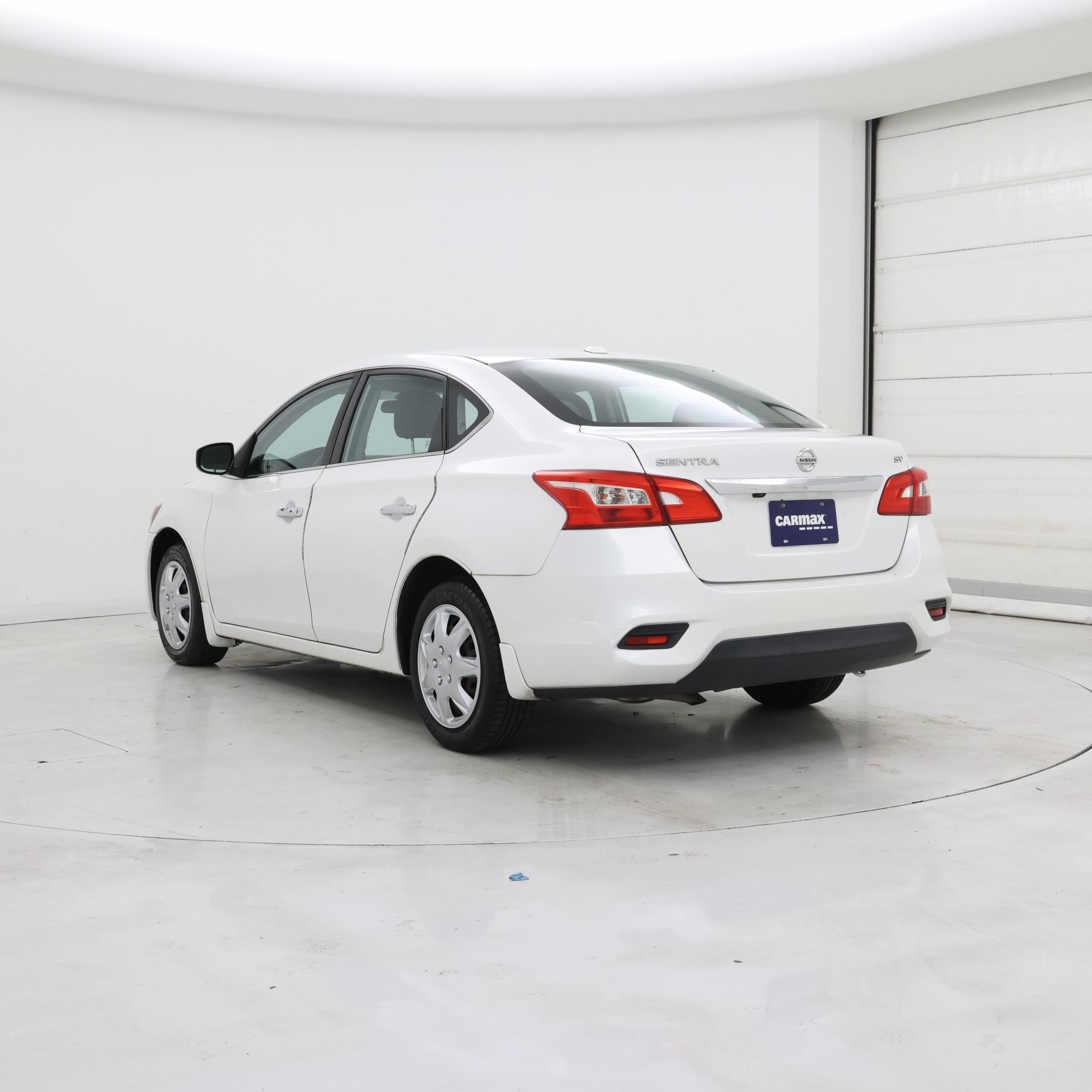 Thumbnail: 2016 Nissan Sentra - 2