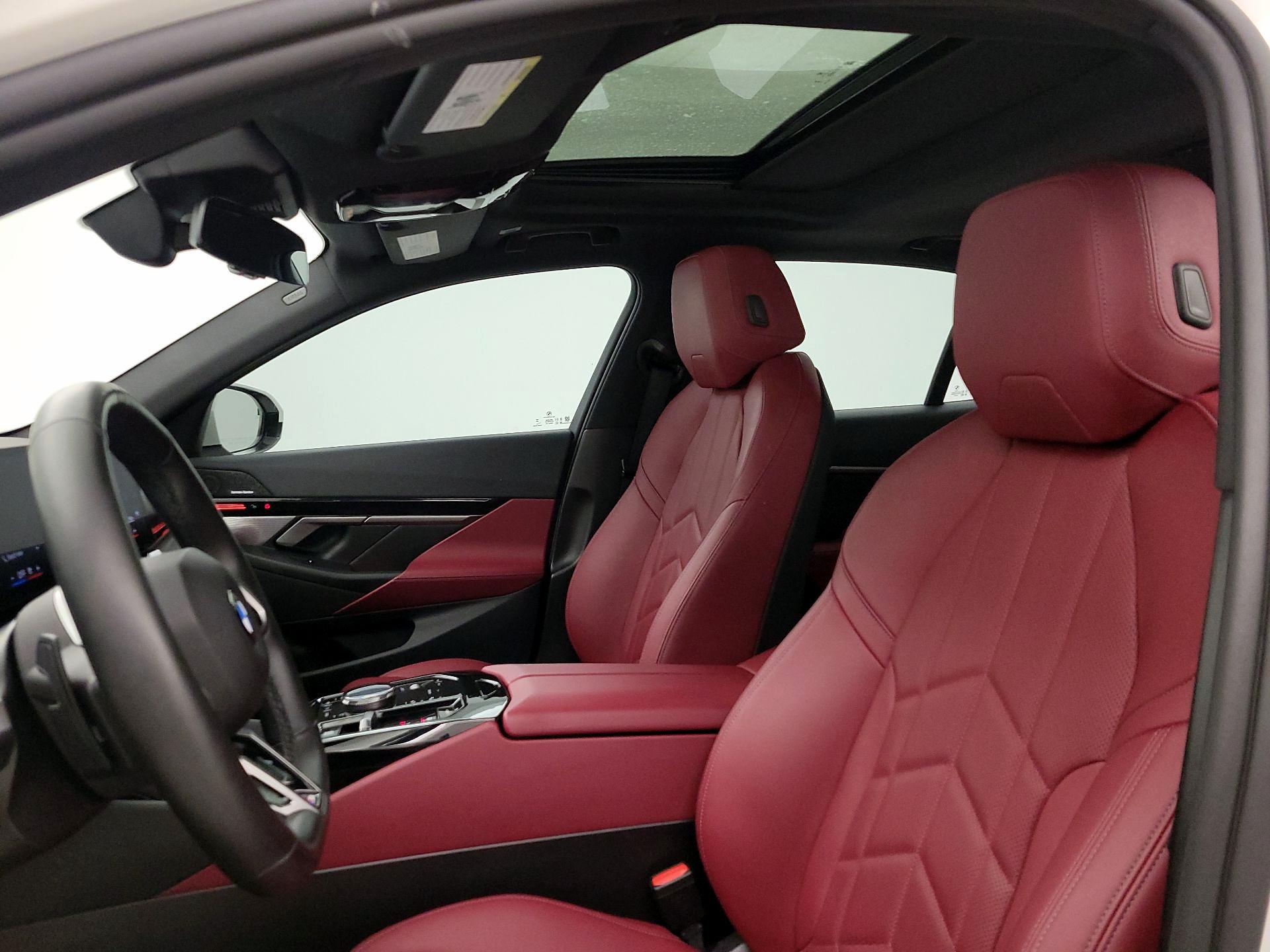 Thumbnail: 2024 BMW 5 Series - 20