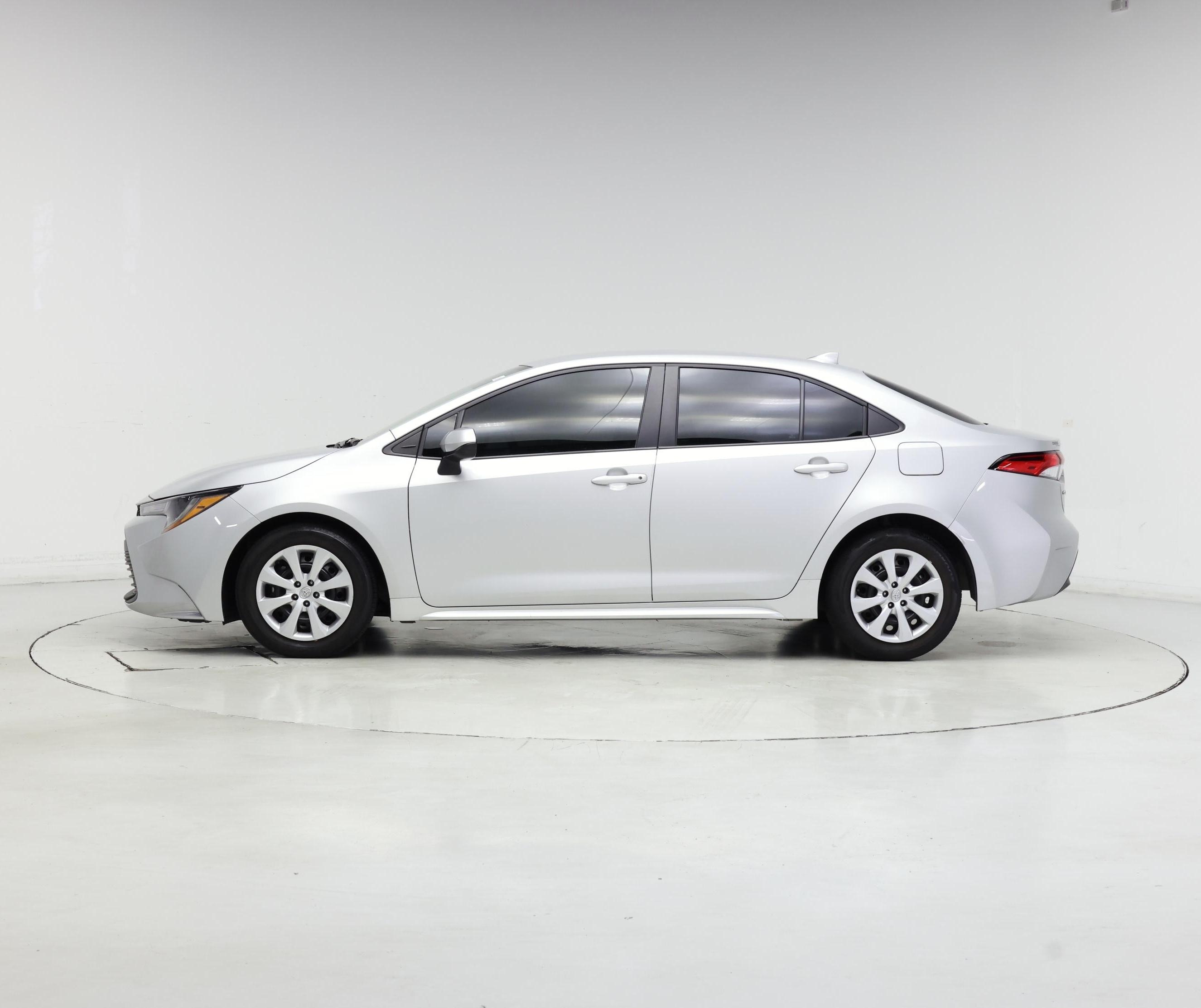 Thumbnail: 2024 Toyota Corolla - 3