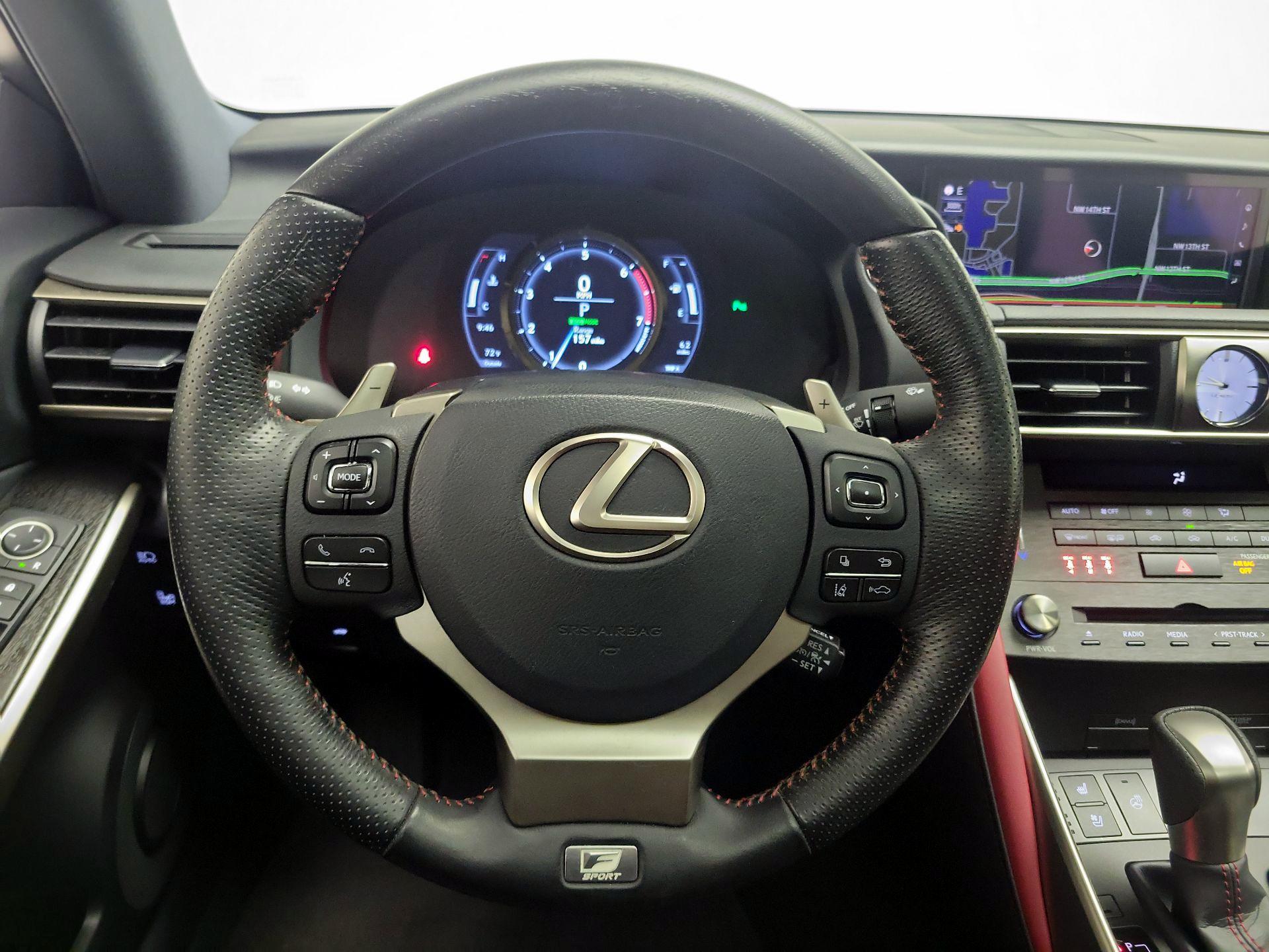 Thumbnail: 2019 Lexus IS - 10