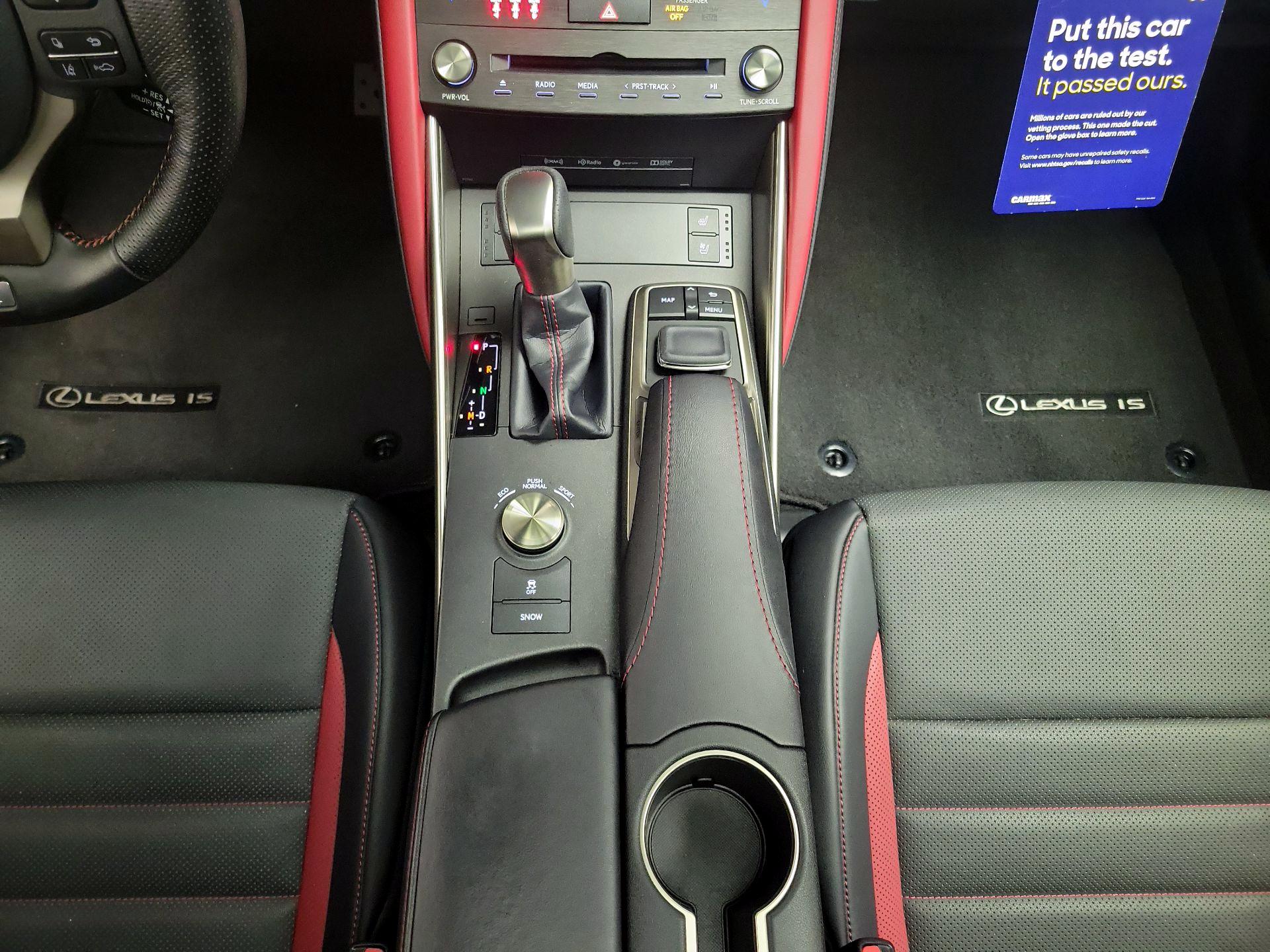 Thumbnail: 2019 Lexus IS - 18