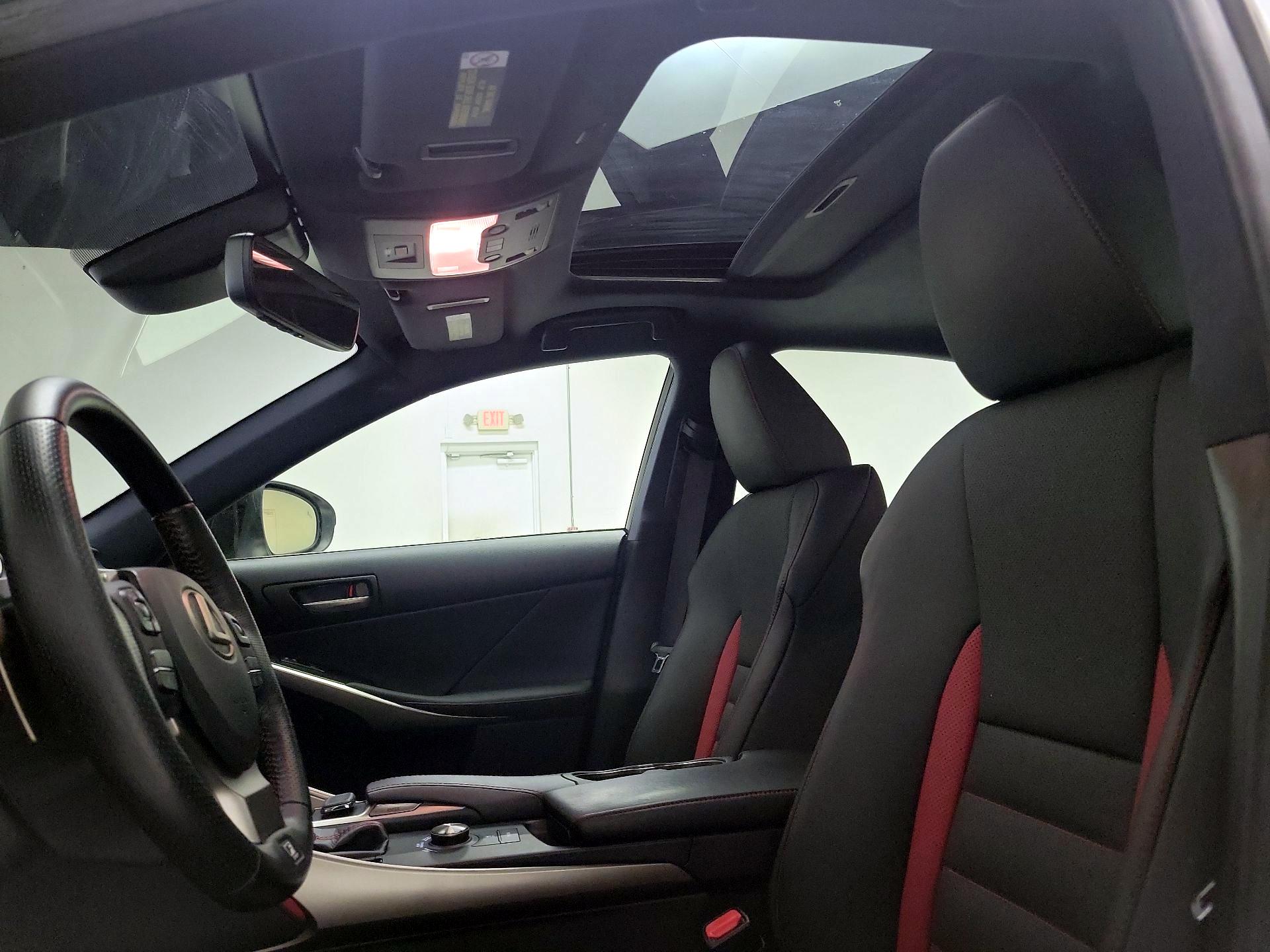 Thumbnail: 2019 Lexus IS - 20