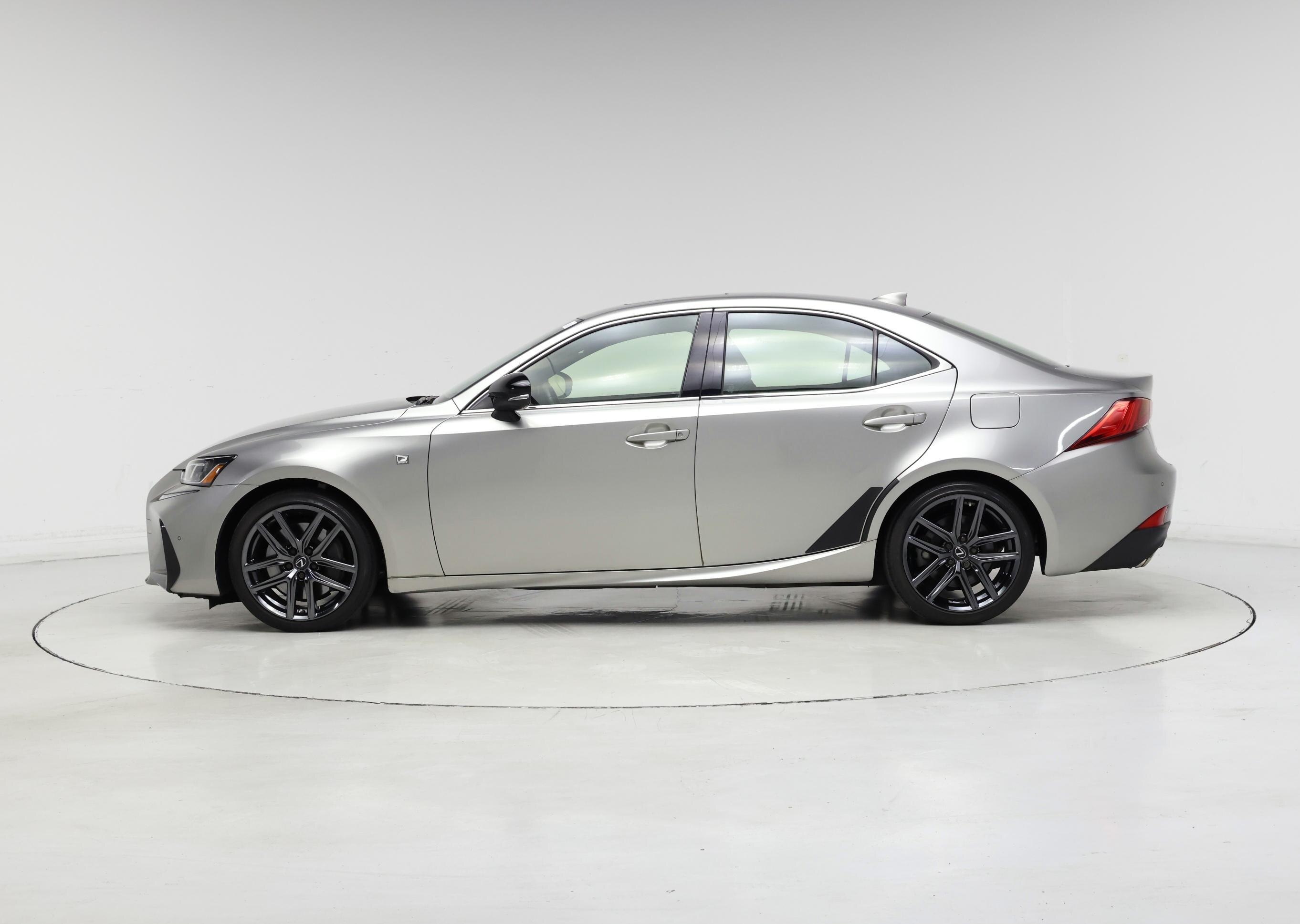 Thumbnail: 2019 Lexus IS - 3