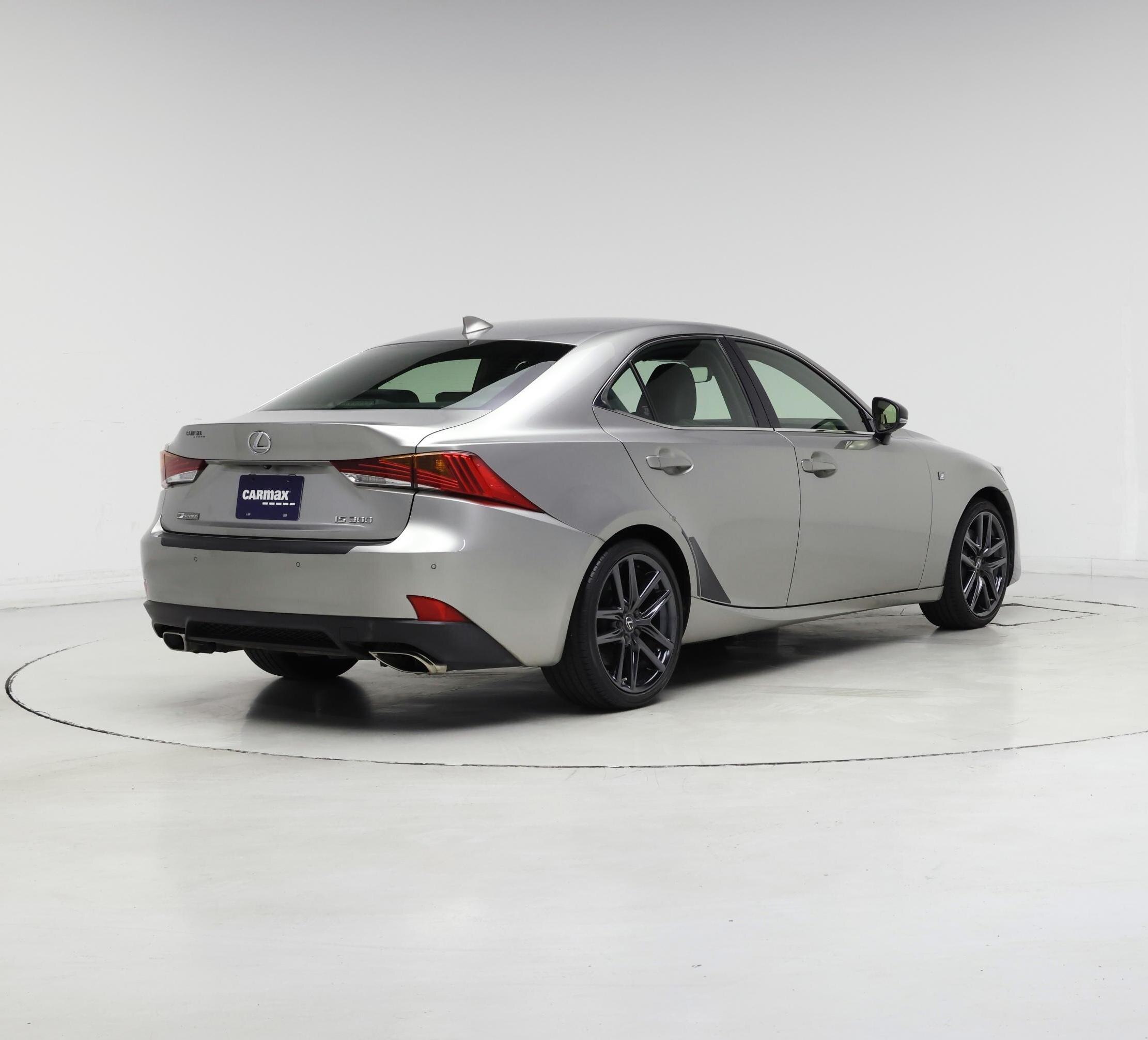 Thumbnail: 2019 Lexus IS - 8