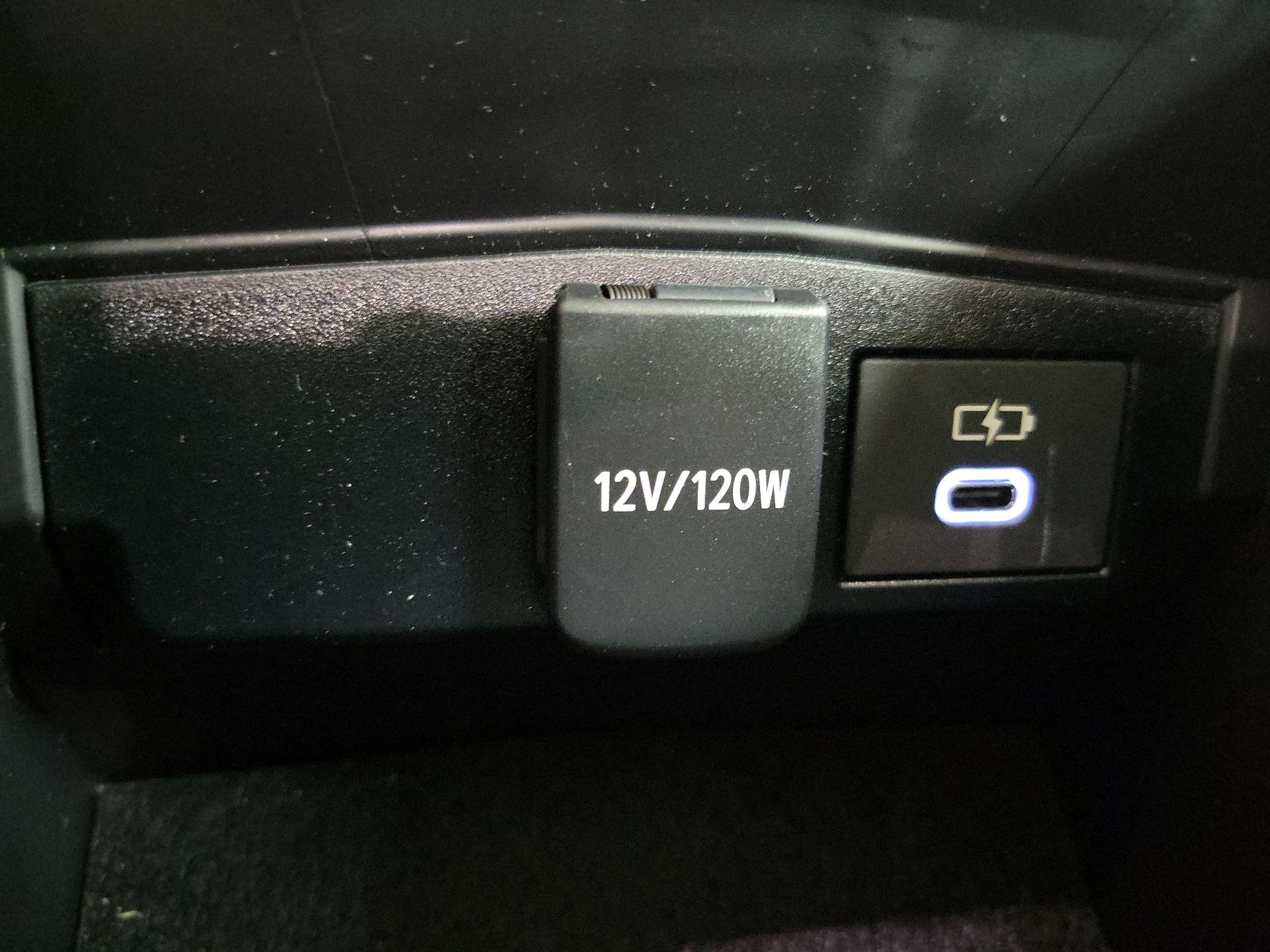 Thumbnail: 2025 Toyota Corolla - 19