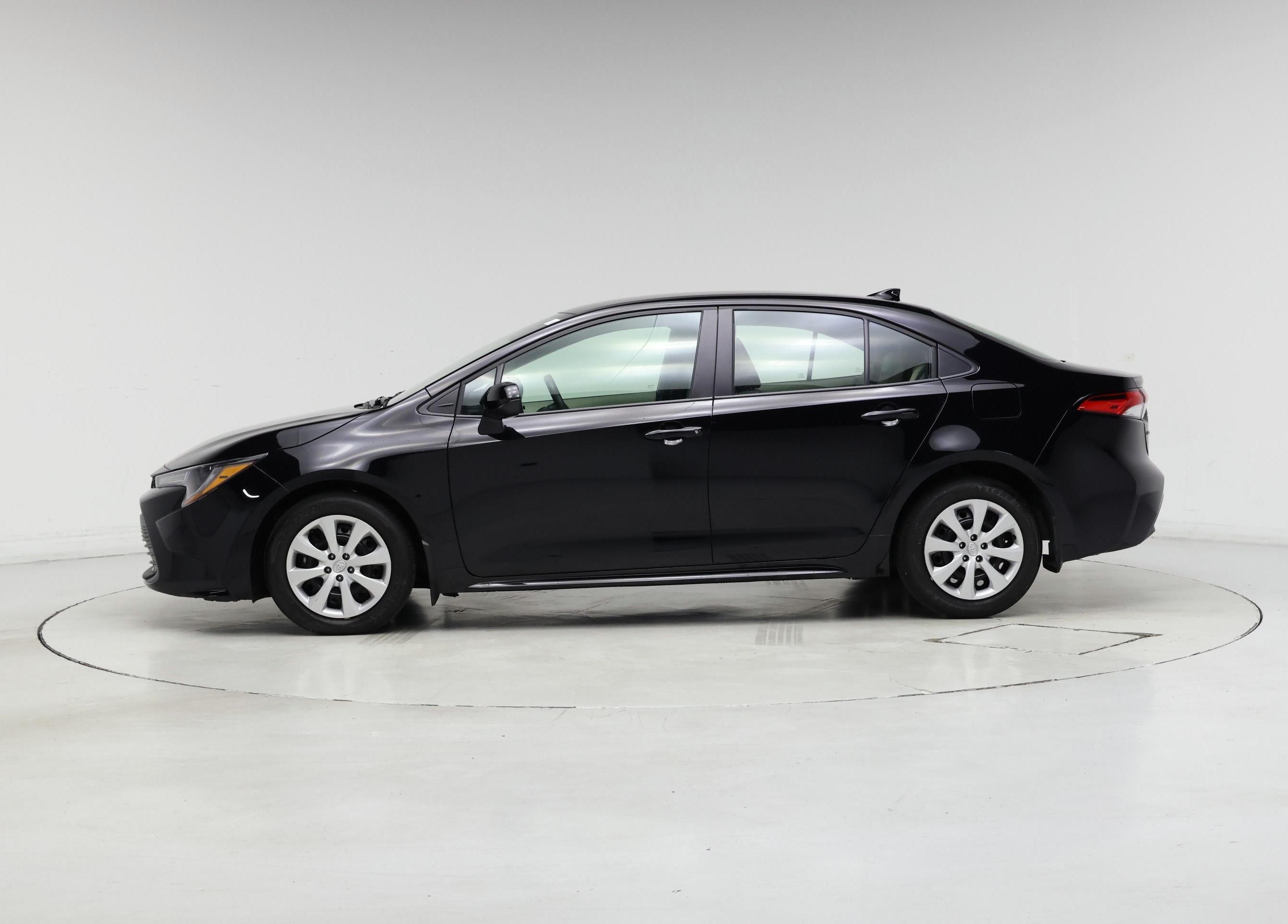 Thumbnail: 2025 Toyota Corolla - 3