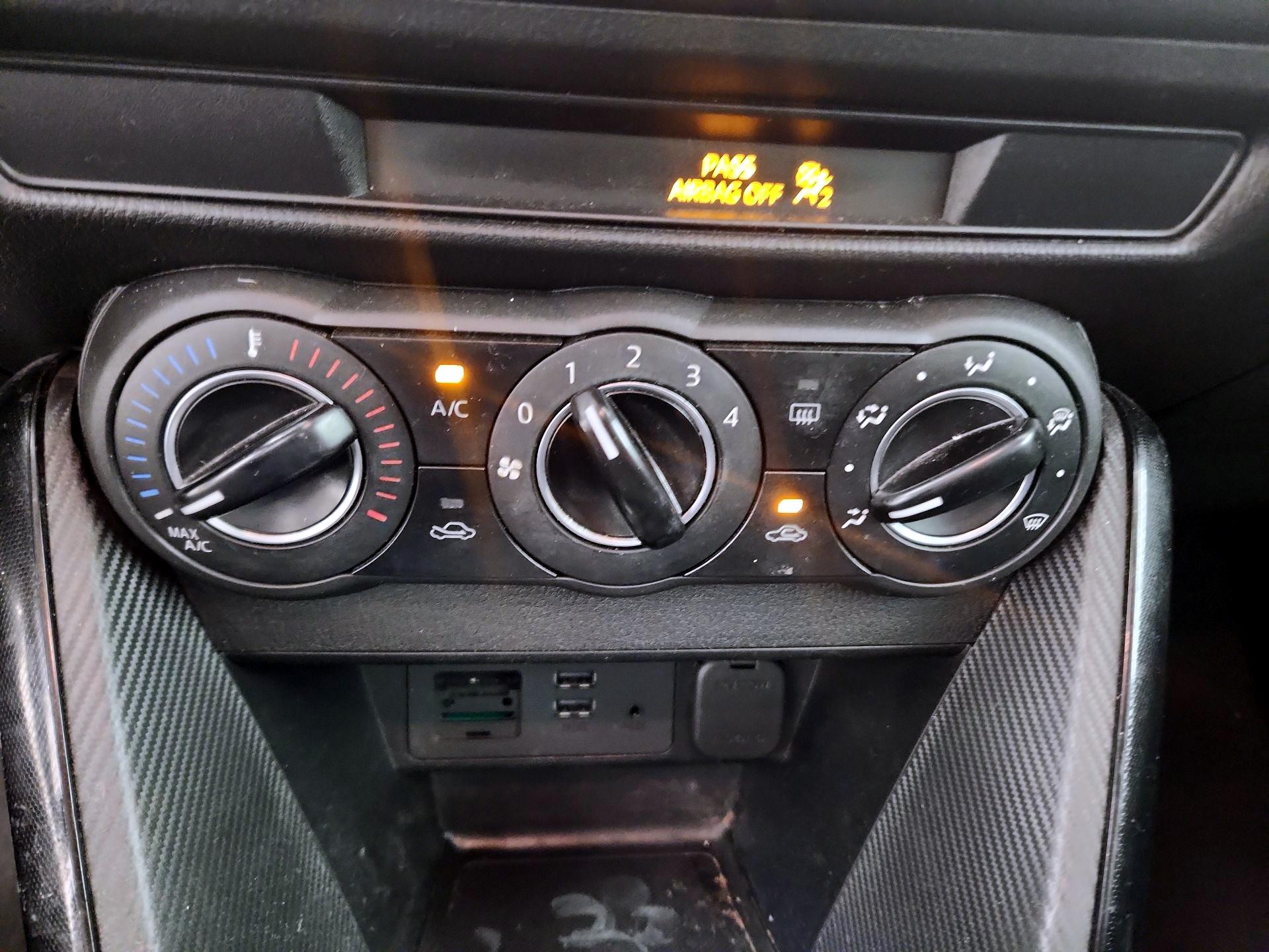 Thumbnail: 2017 Toyota Yaris iA - 16